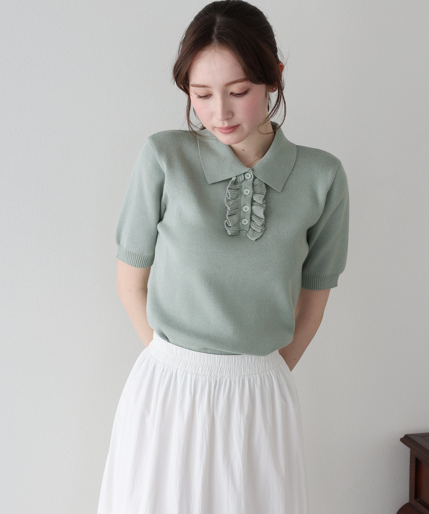 【早割5％OFF】フロントフリルポロニット