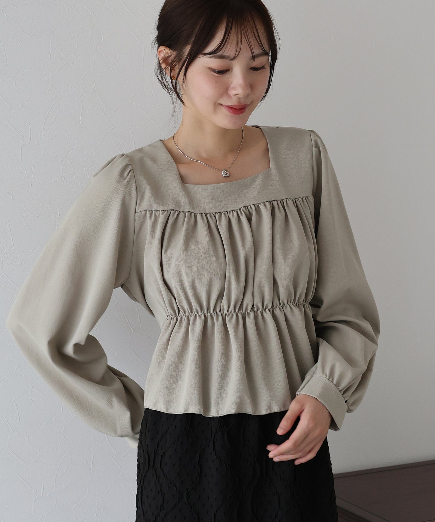 【早割5％OFF】バックリボンペプラムブラウス【ネコポス】