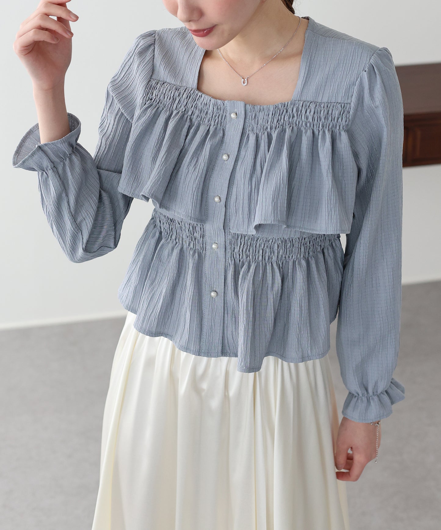 バックリボンスクエアティアードブラウス【ネコポス】