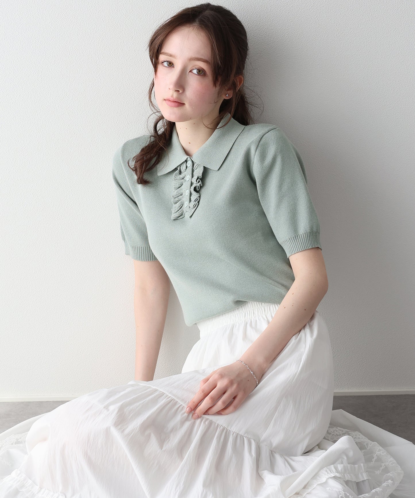 【早割5％OFF】フロントフリルポロニット