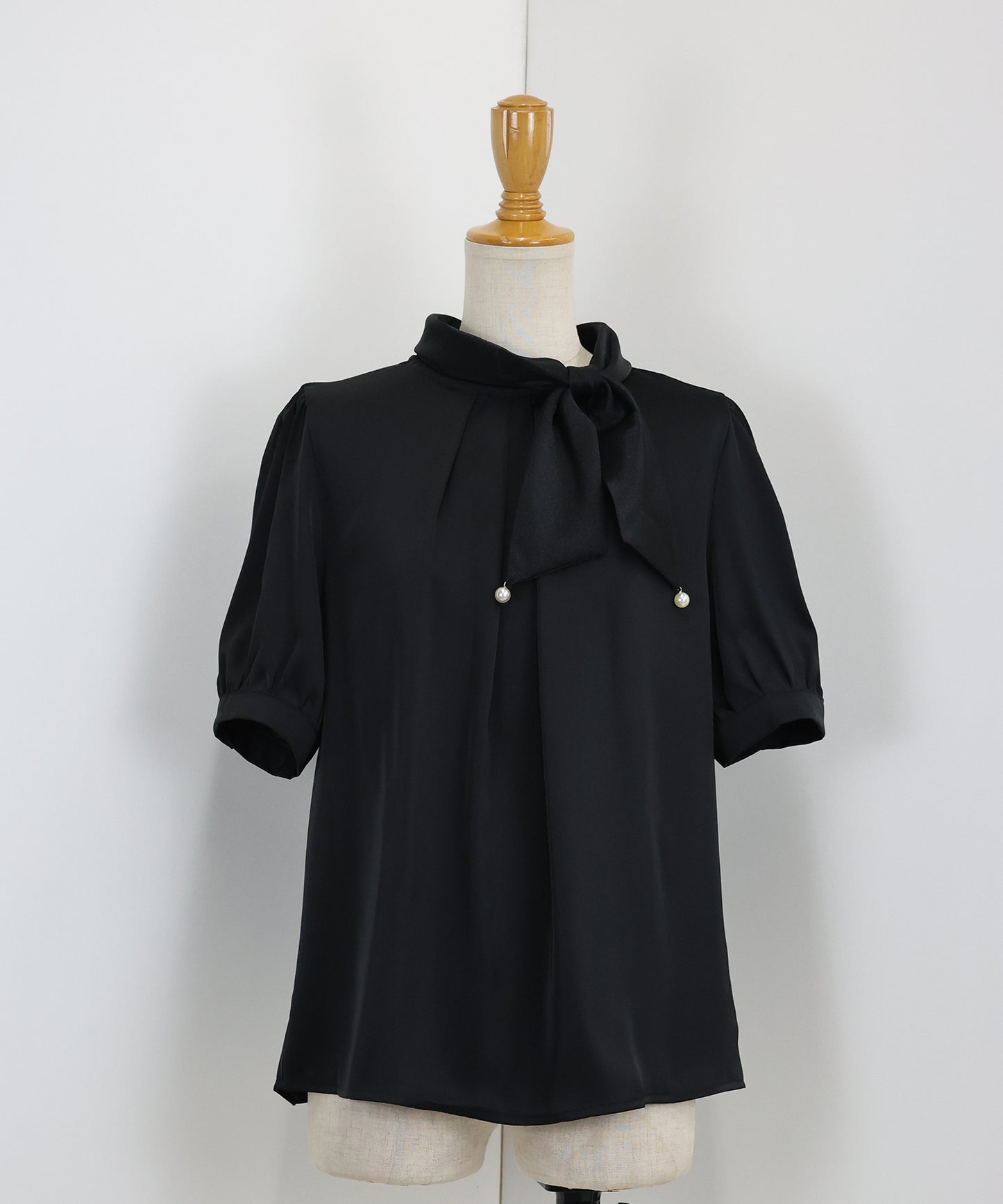 【TIME SALE】パール付きボウタイブラウス