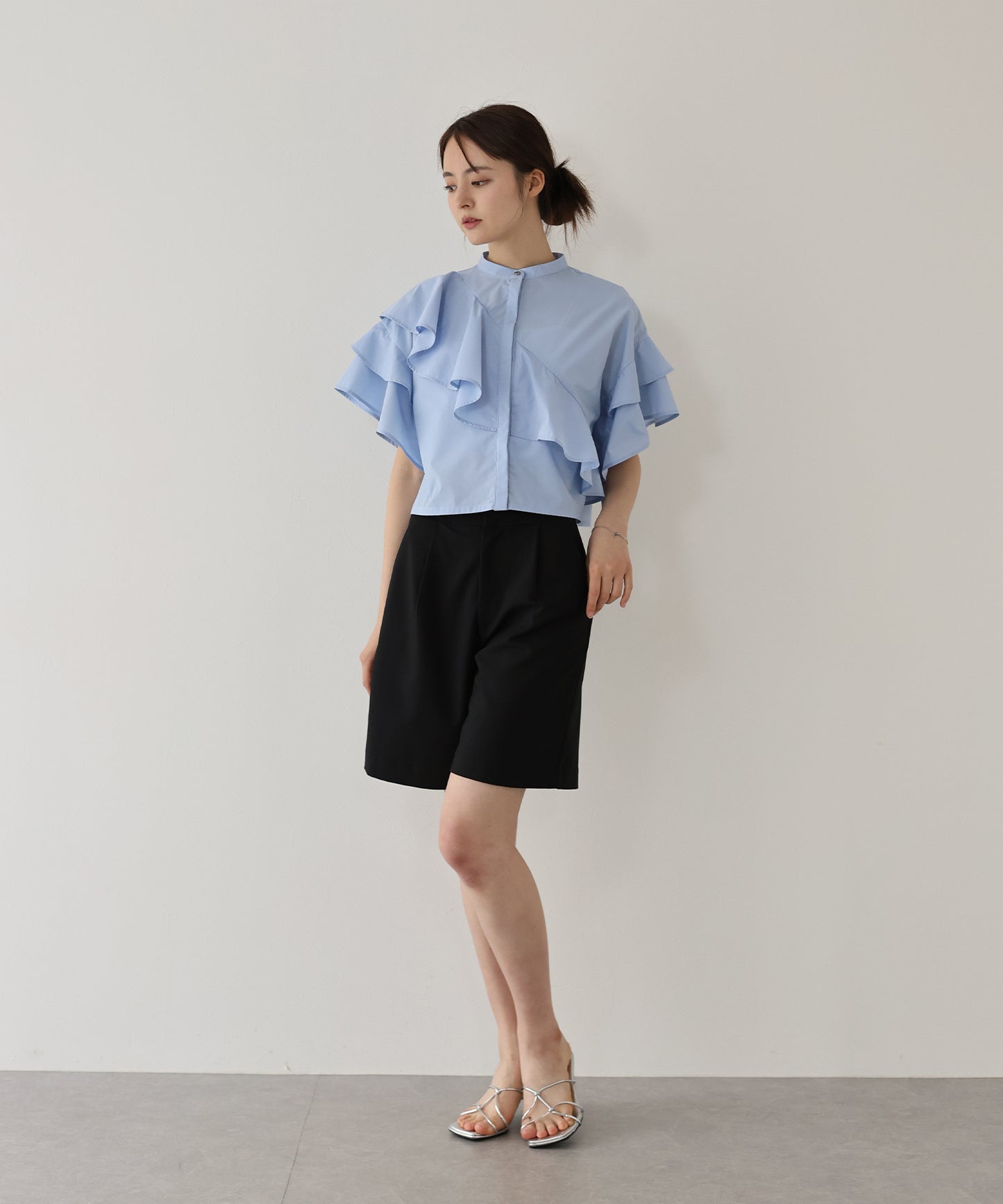 【新商品限定5％OFF（木）】[J by blue] 半袖フリルシャツ
