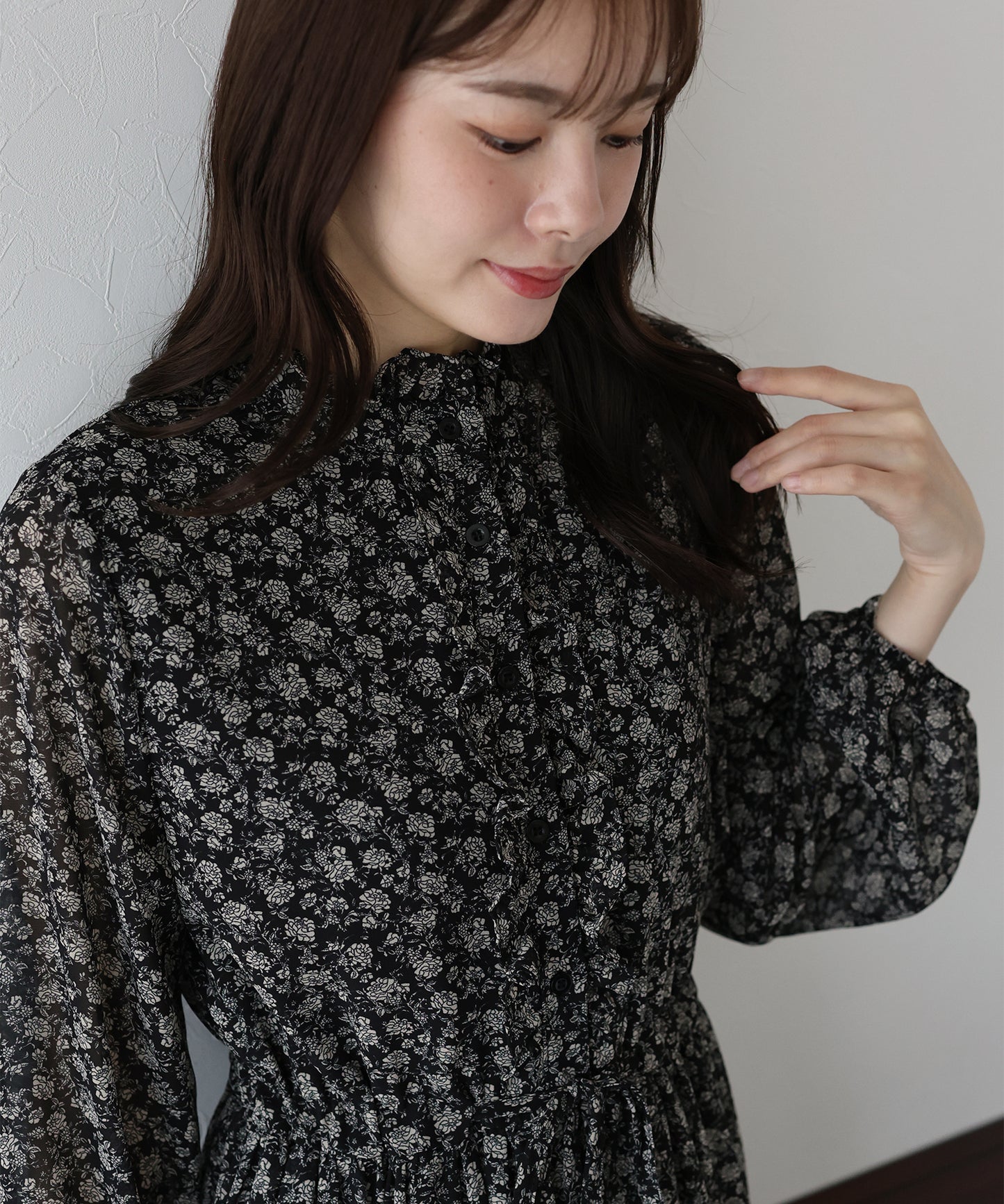 【TIME SALE】フロントフリルワンピース