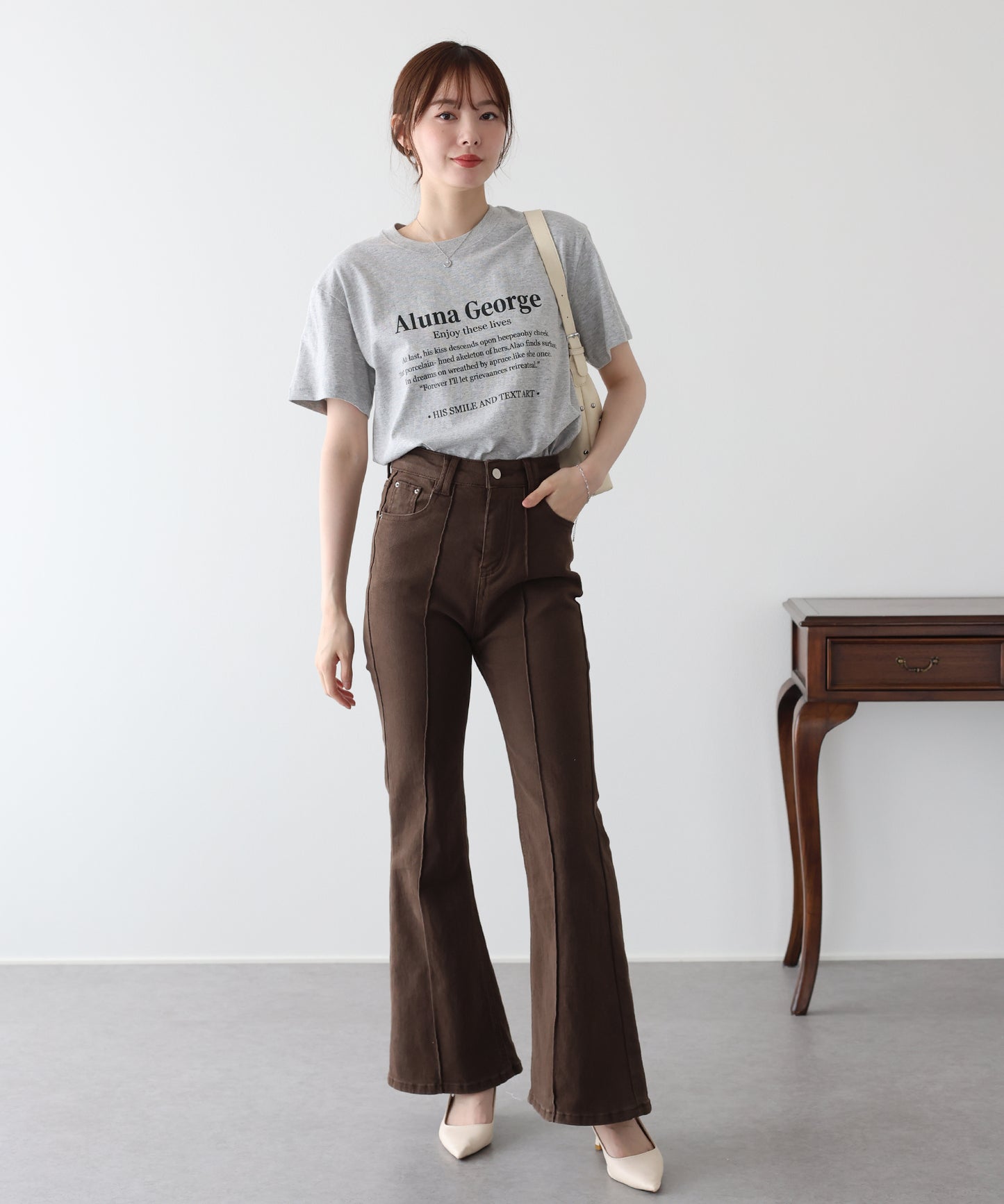 【SALE】レタリングロゴ Tシャツ【メール便】