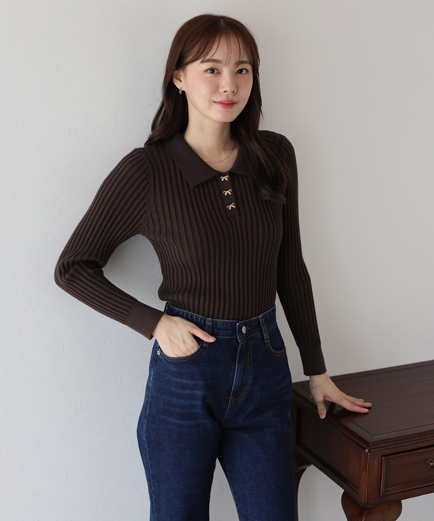 リボンボタンポロ衿ニット