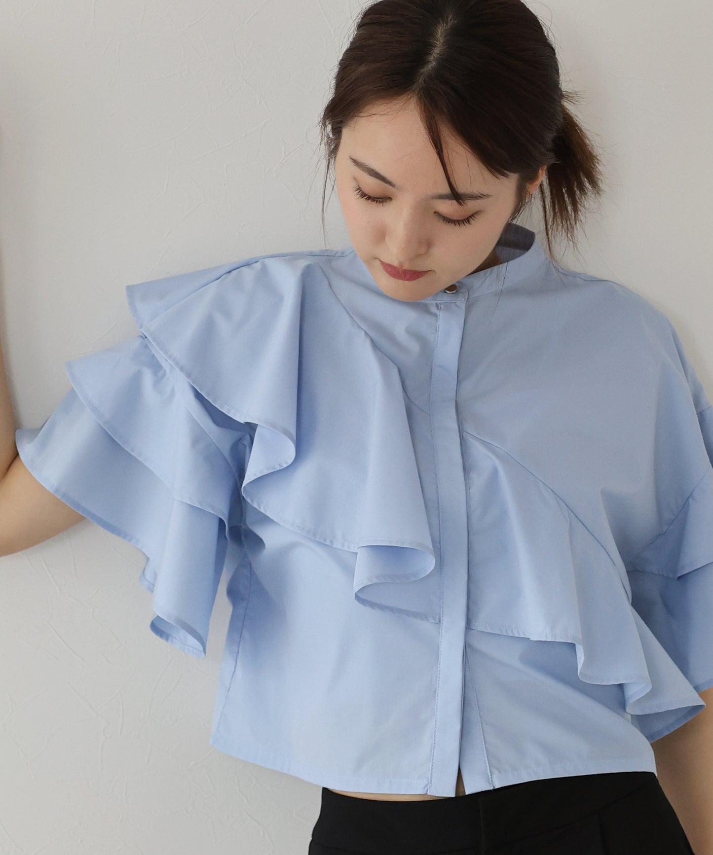 【新商品限定5％OFF（木）】[J by blue] 半袖フリルシャツ