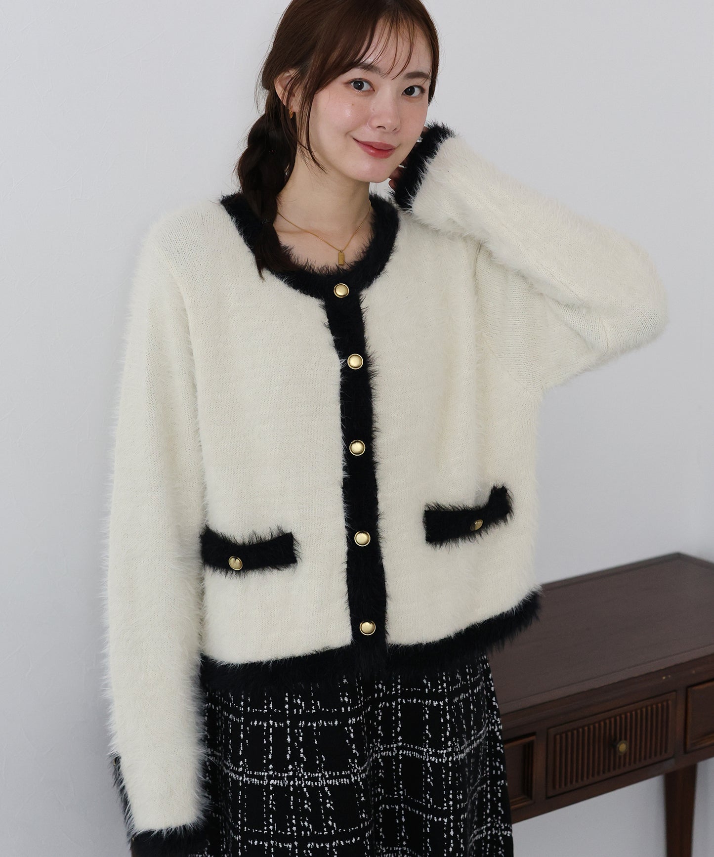 【TIME SALE】金ボタンシャギーニットジャケット