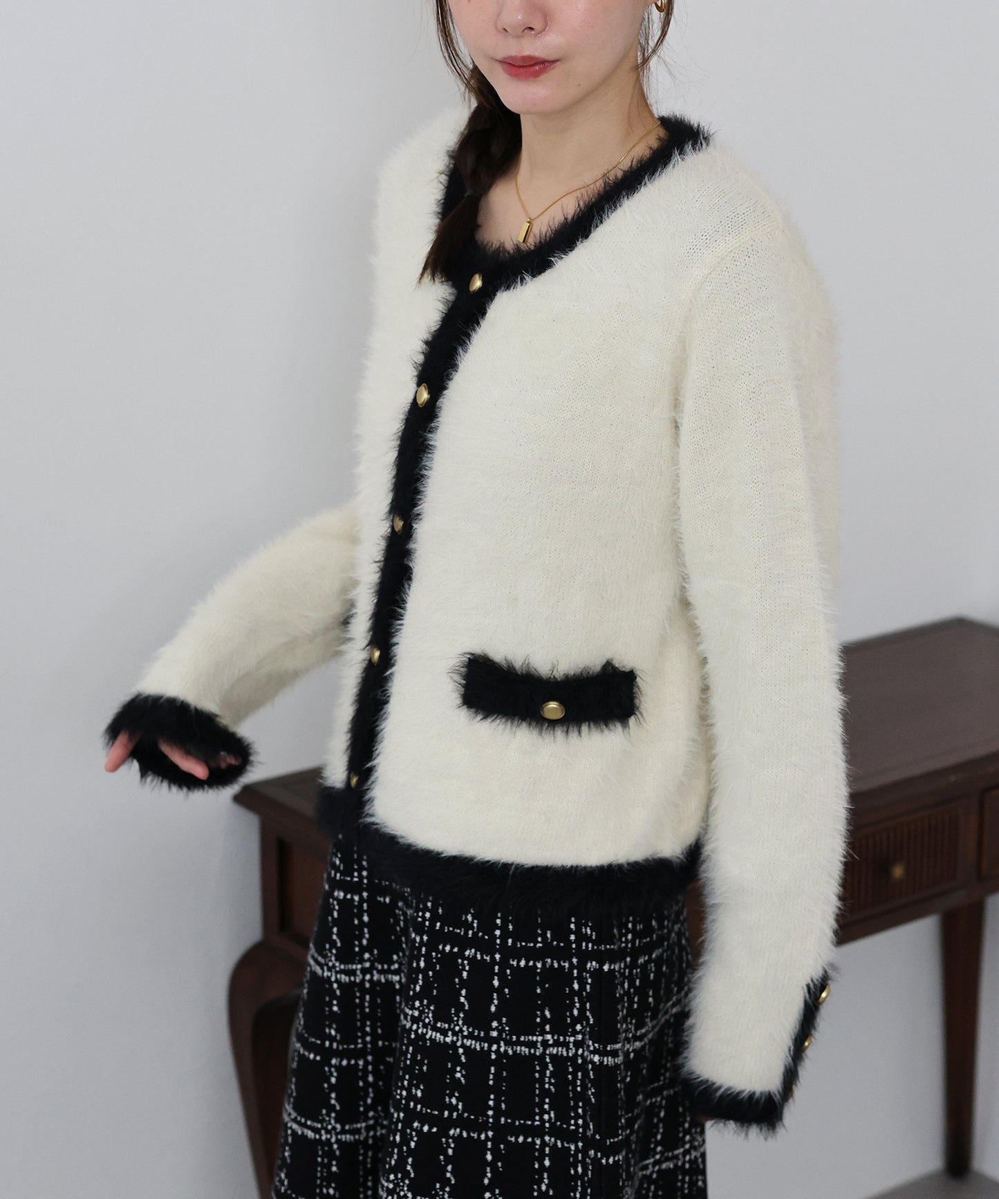 【TIME SALE】金ボタンシャギーニットジャケット