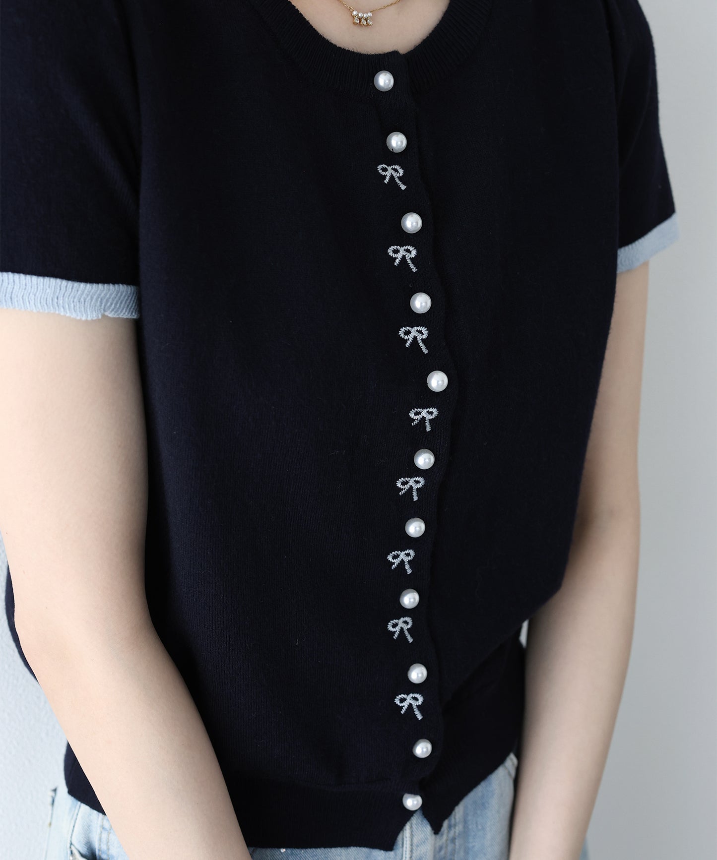 【早割5％OFF】リボン刺繍バイカラーカーディガン