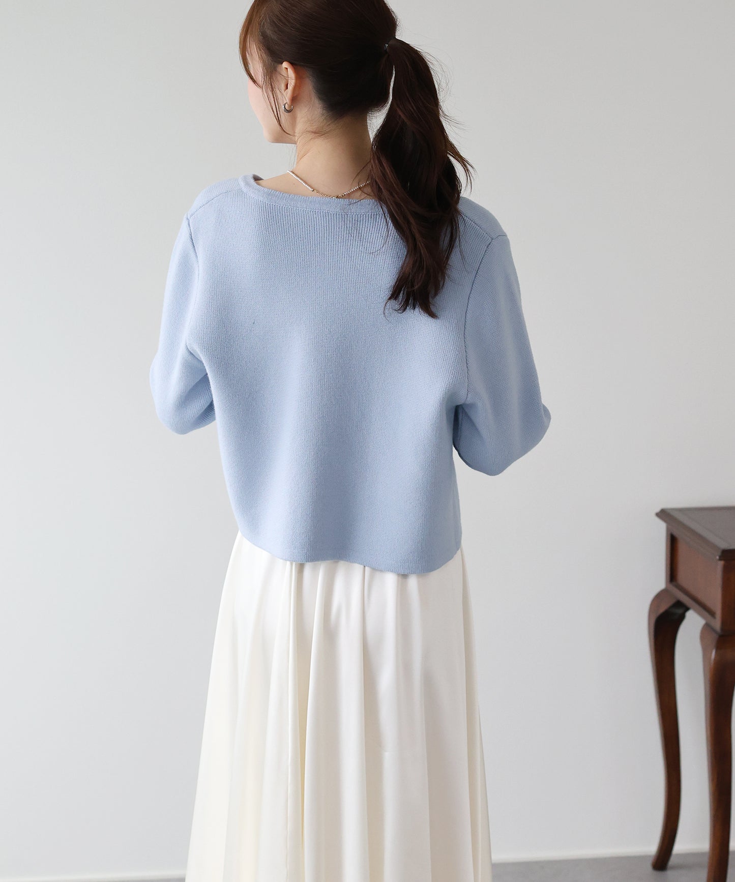 金ボタンノーカラーニットジャケット