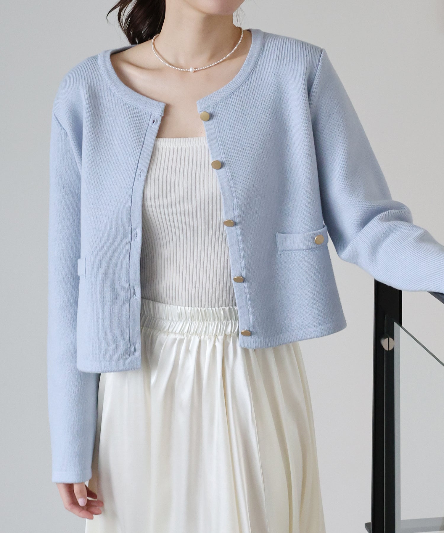 金ボタンノーカラーニットジャケット – BLUE ONLINE