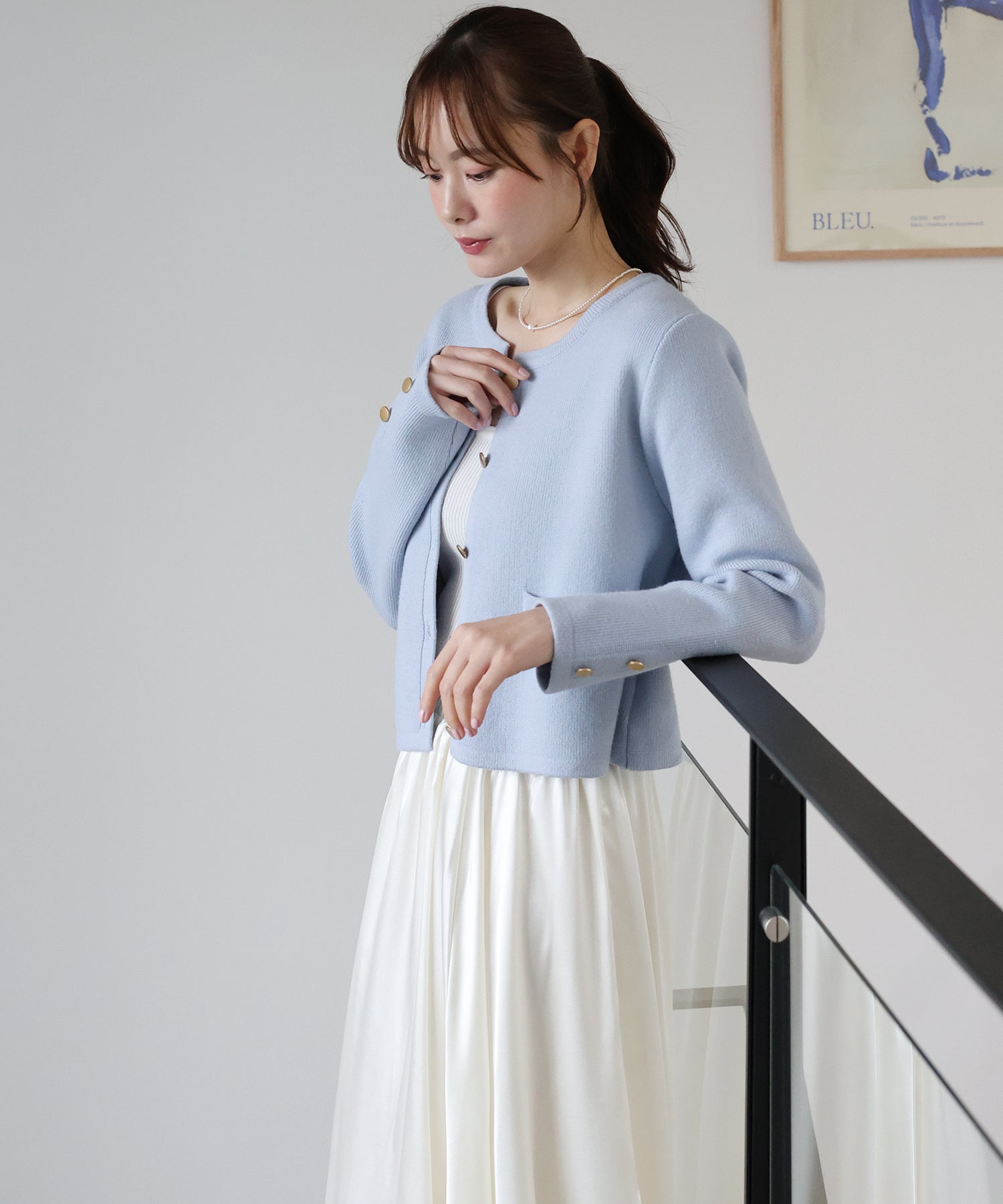 金ボタンノーカラーニットジャケット – BLUE ONLINE