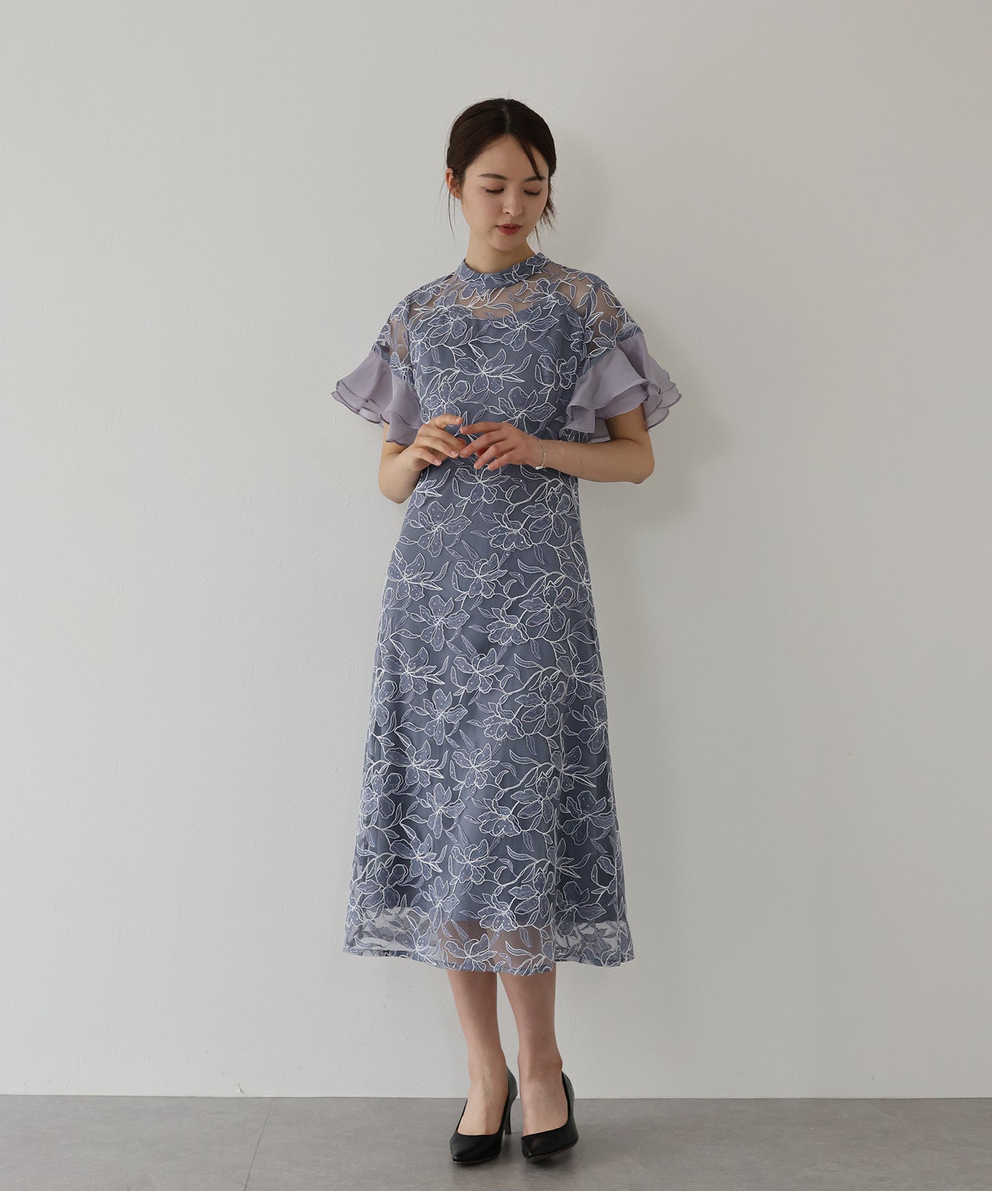【新商品限定5％OFF（木）】スパンコールレースドレス[ J by blue ]