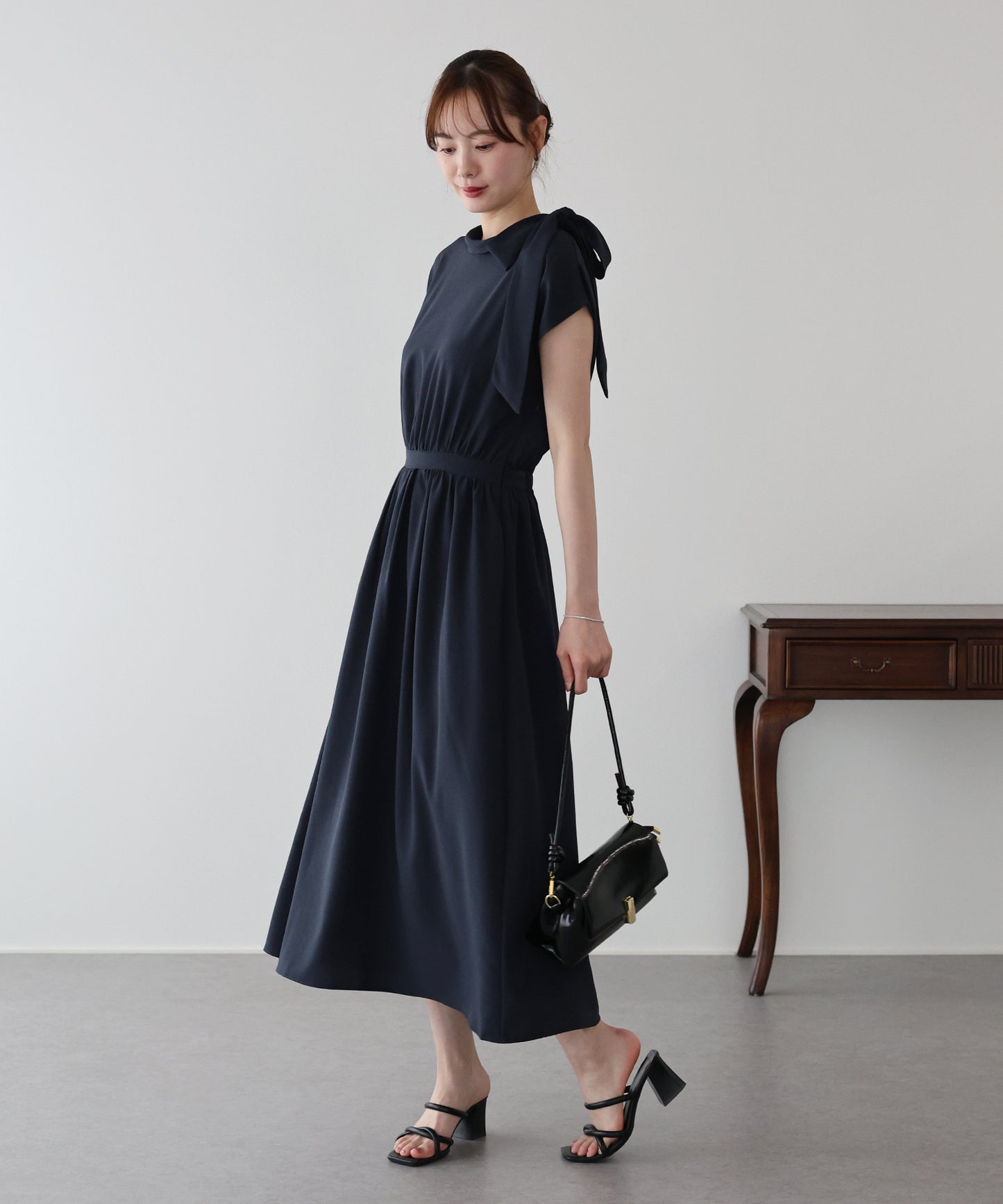 ショルダーリボンフレンチワンピース