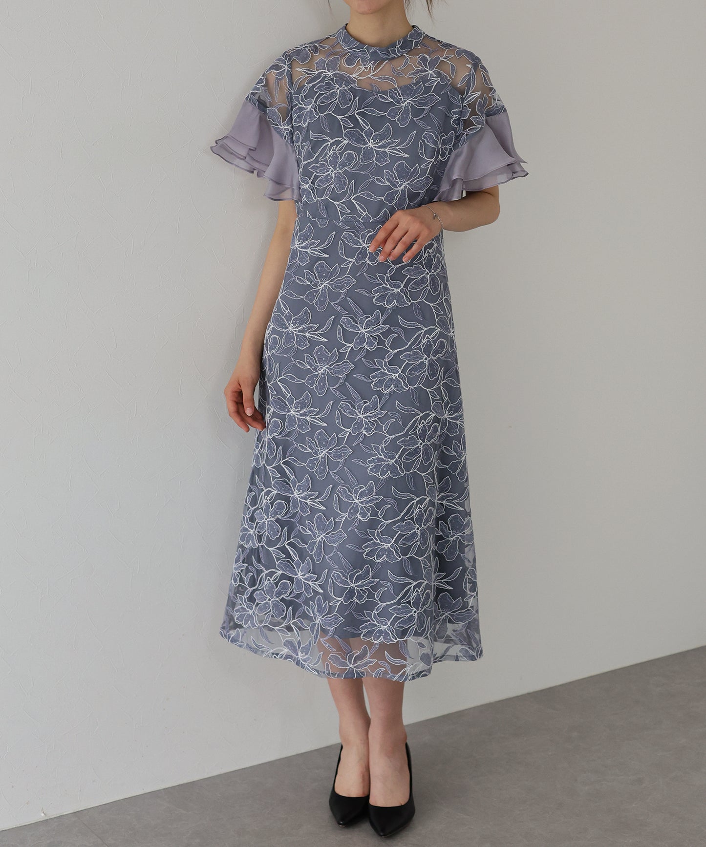 【新商品限定5％OFF（木）】スパンコールレースドレス[ J by blue ]
