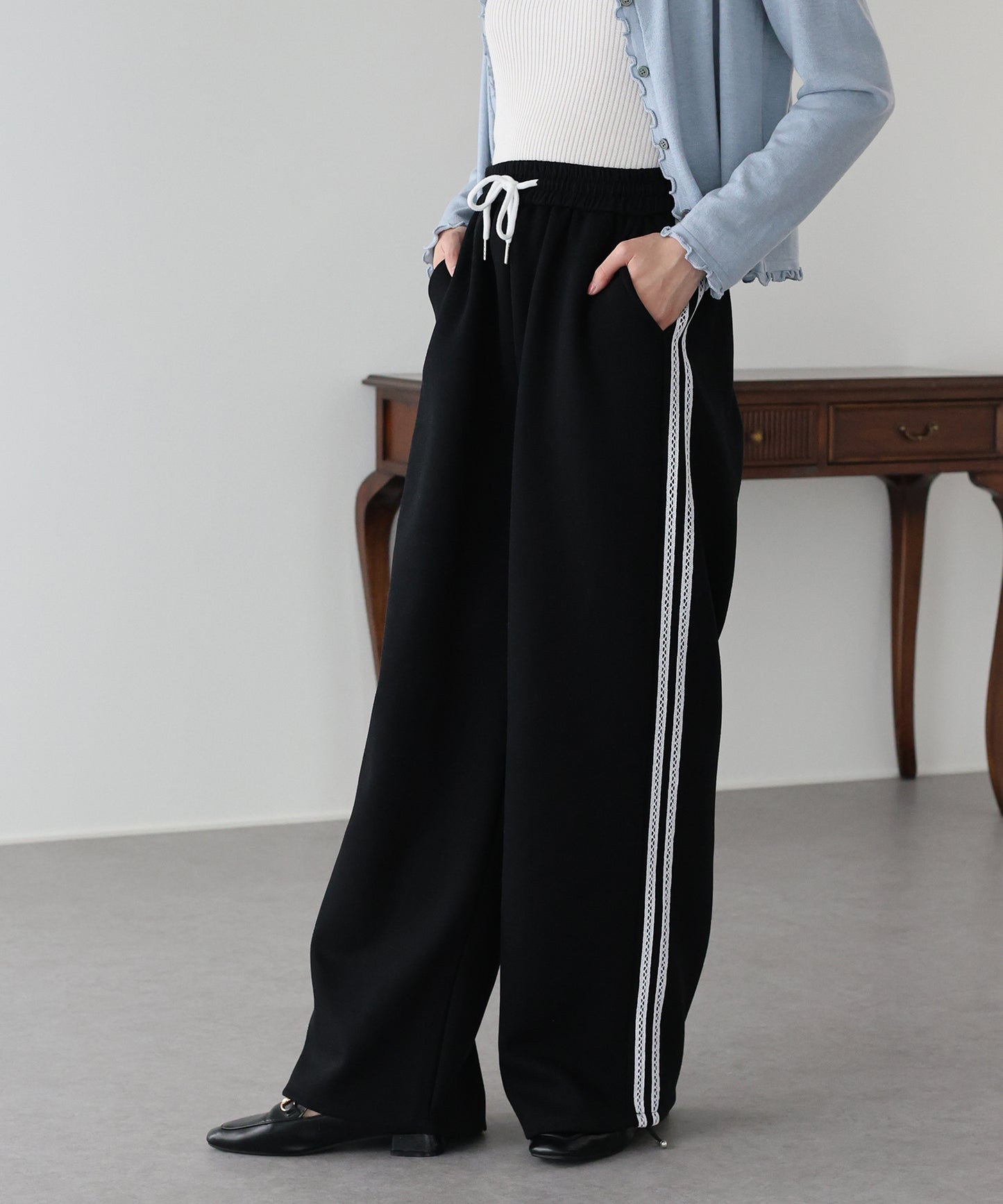 【早割5％OFF】サイドレーススウェットパンツ