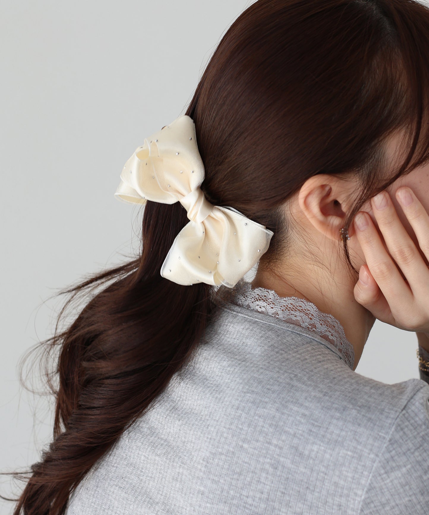 【早割5％OFF】スタッズリボンバナナクリップ