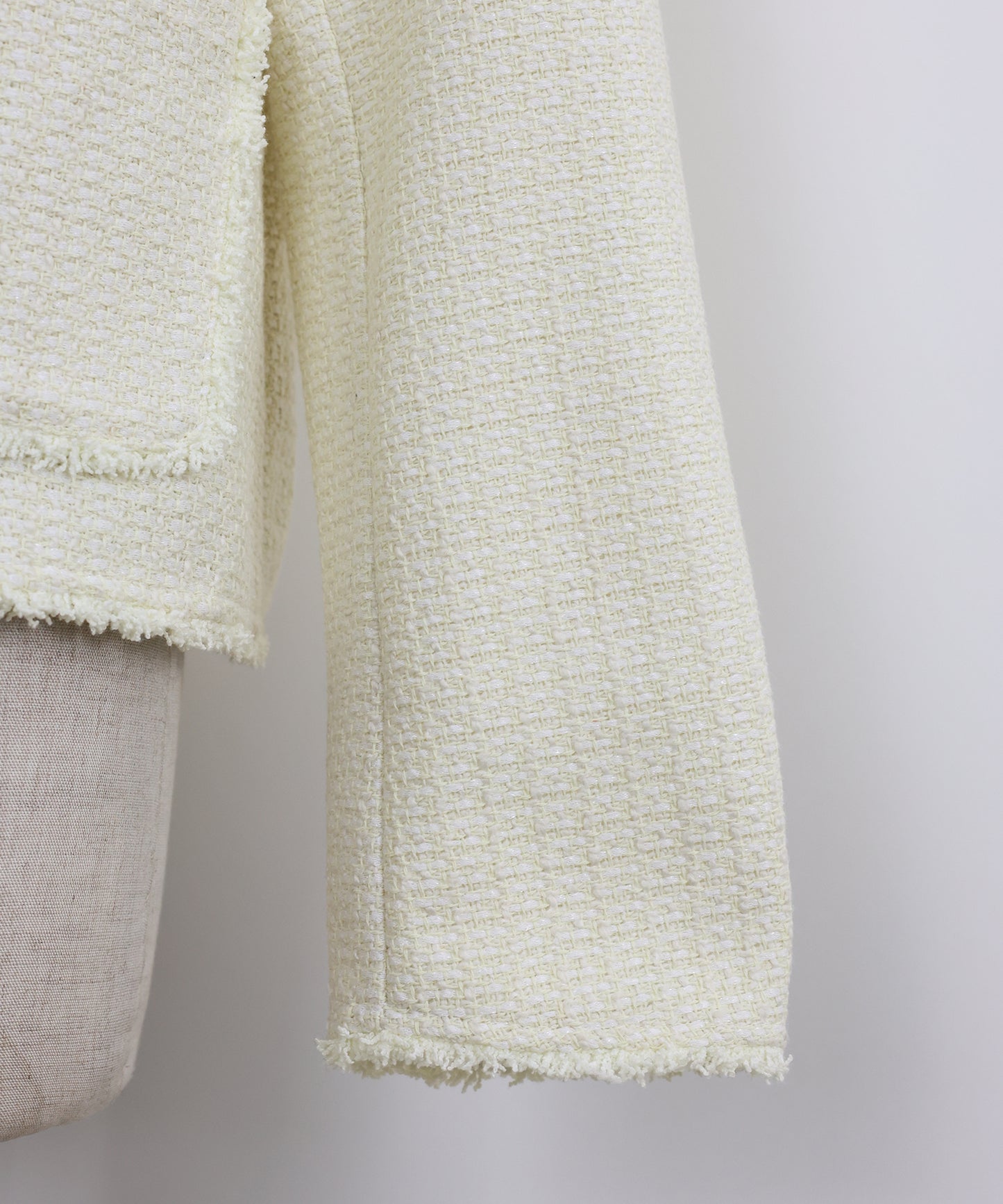 パールボタンツイードジャケット