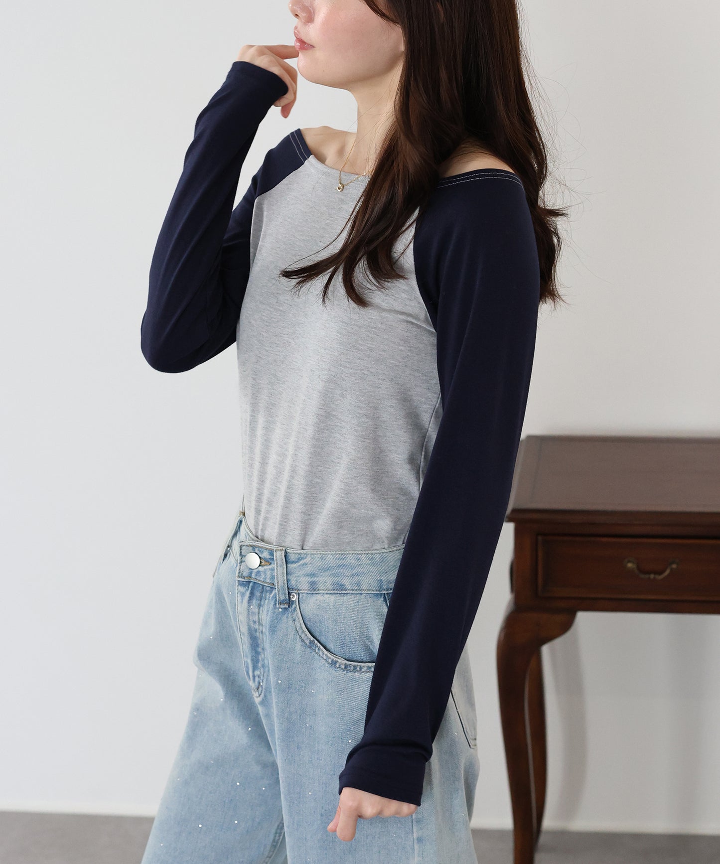 オフショルダーカットソー【ネコポス】