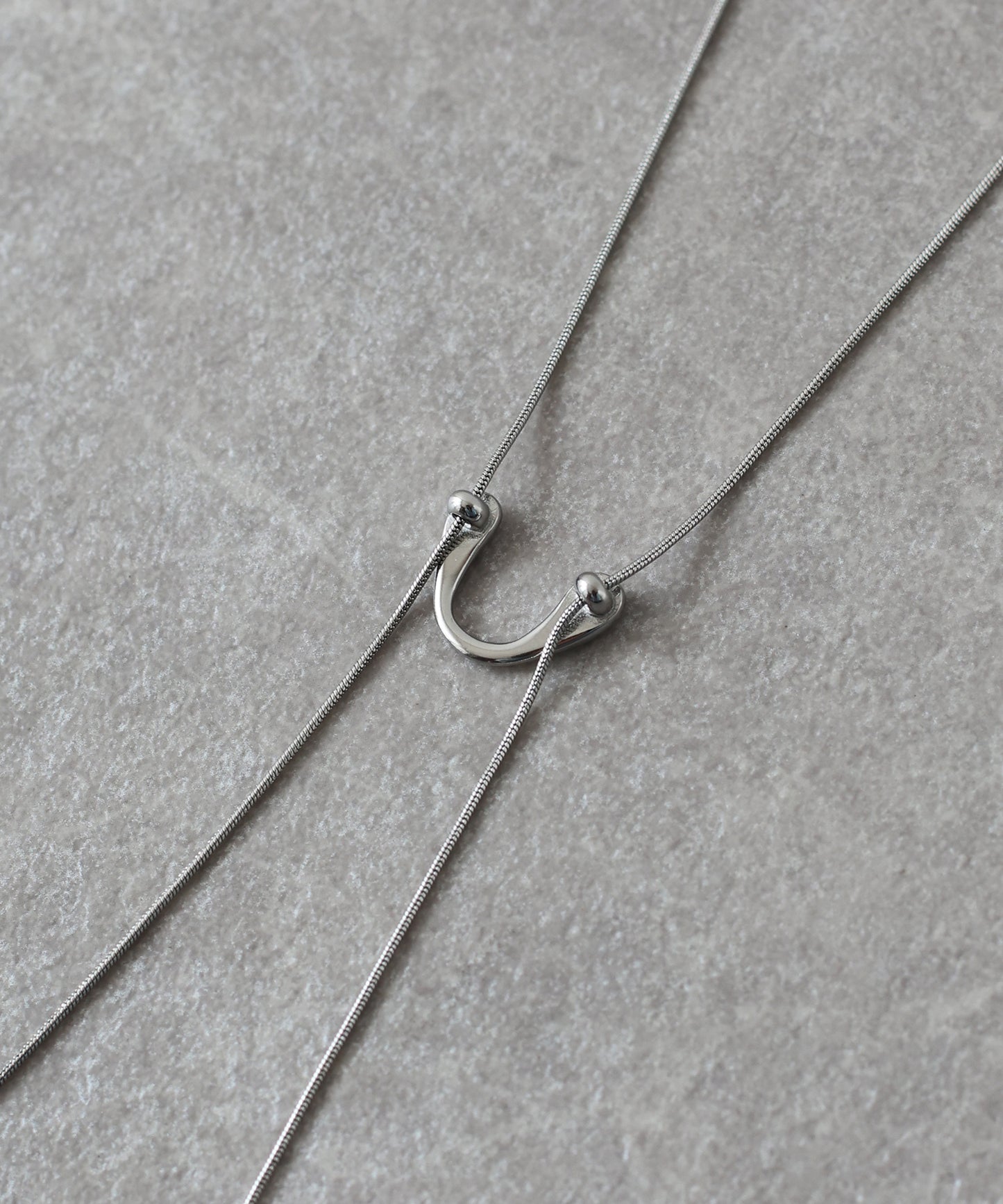 【TIME SALE】[ J by blue ]U字チェーンネックレス / ニッケルフリー【ネコポス】