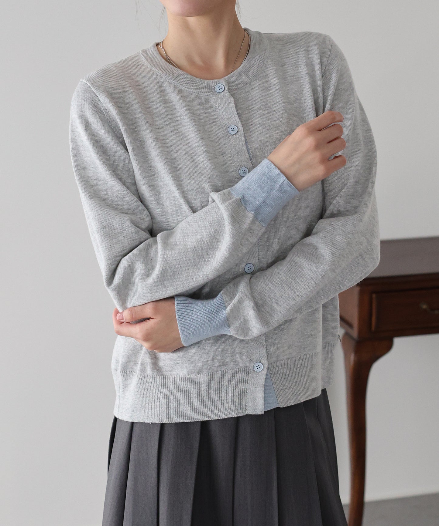 バイカラーカーディガン