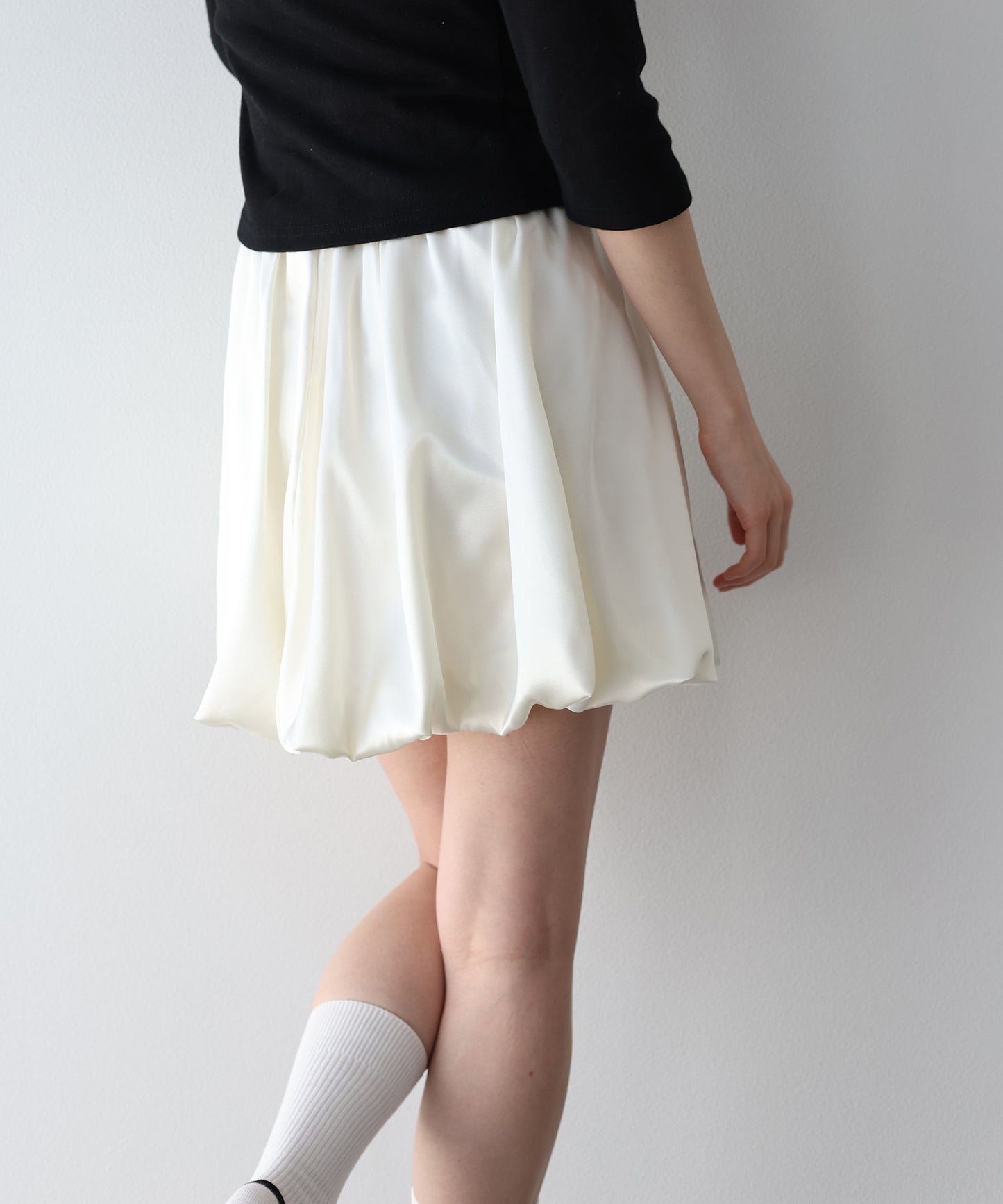【早割5％OFF】サテンバルーンミニスカート