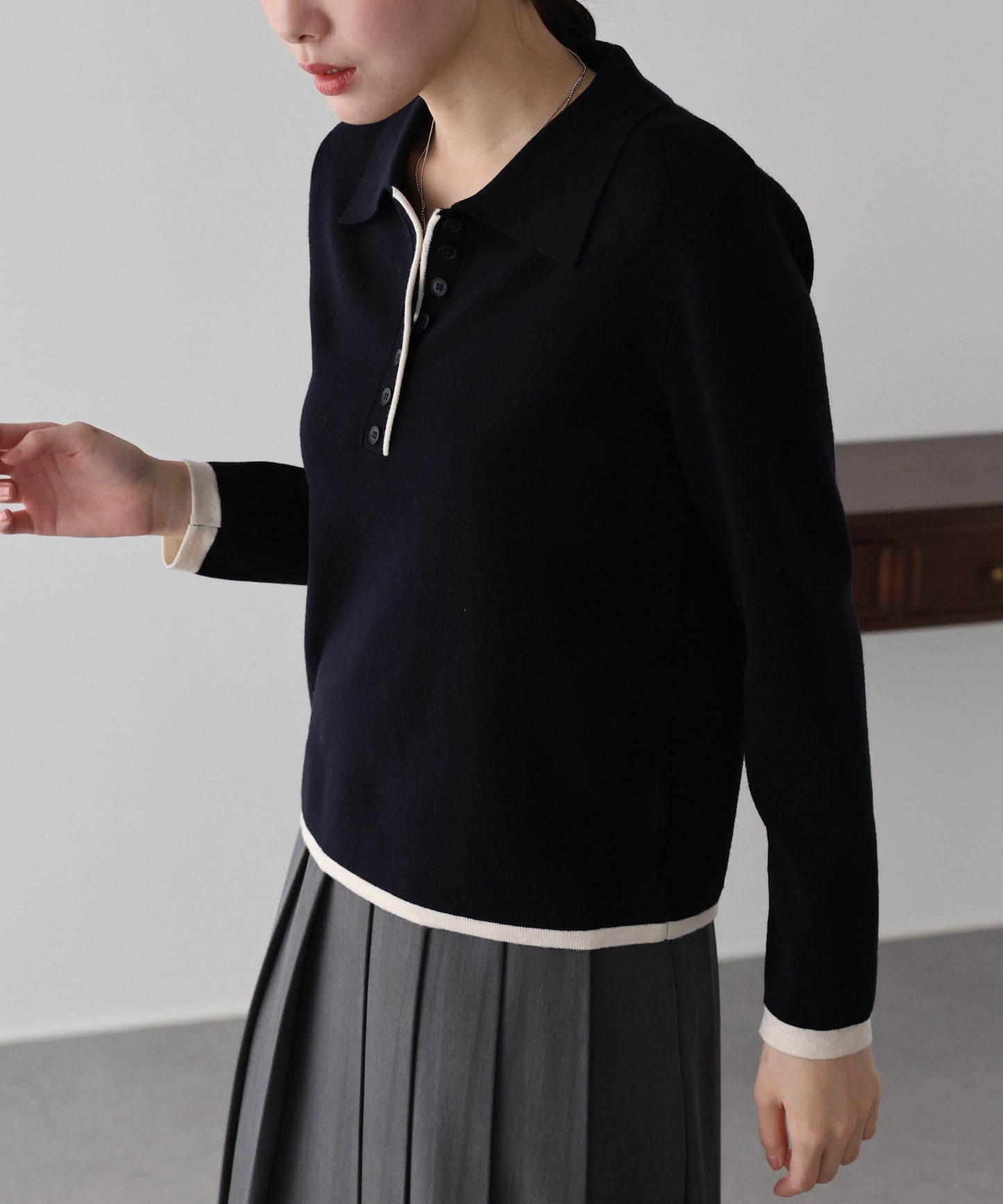 バイカラーポロ襟ニット