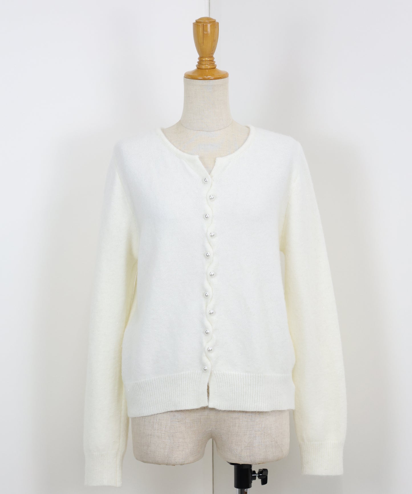 パールボタンラメカーディガン