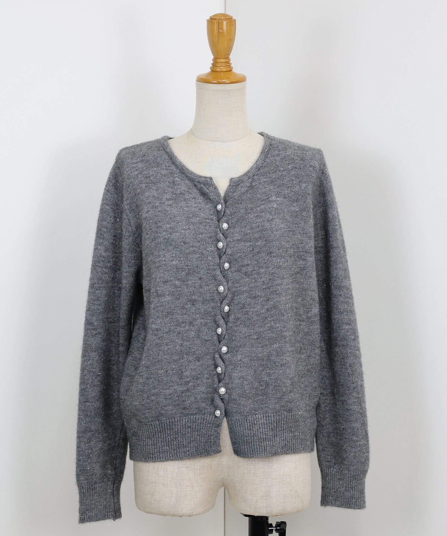 パールボタンラメカーディガン