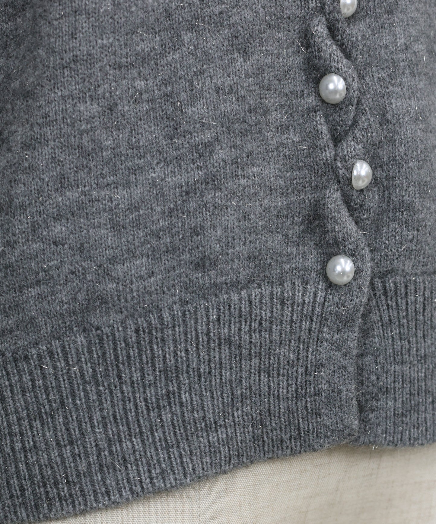 パールボタンラメカーディガン