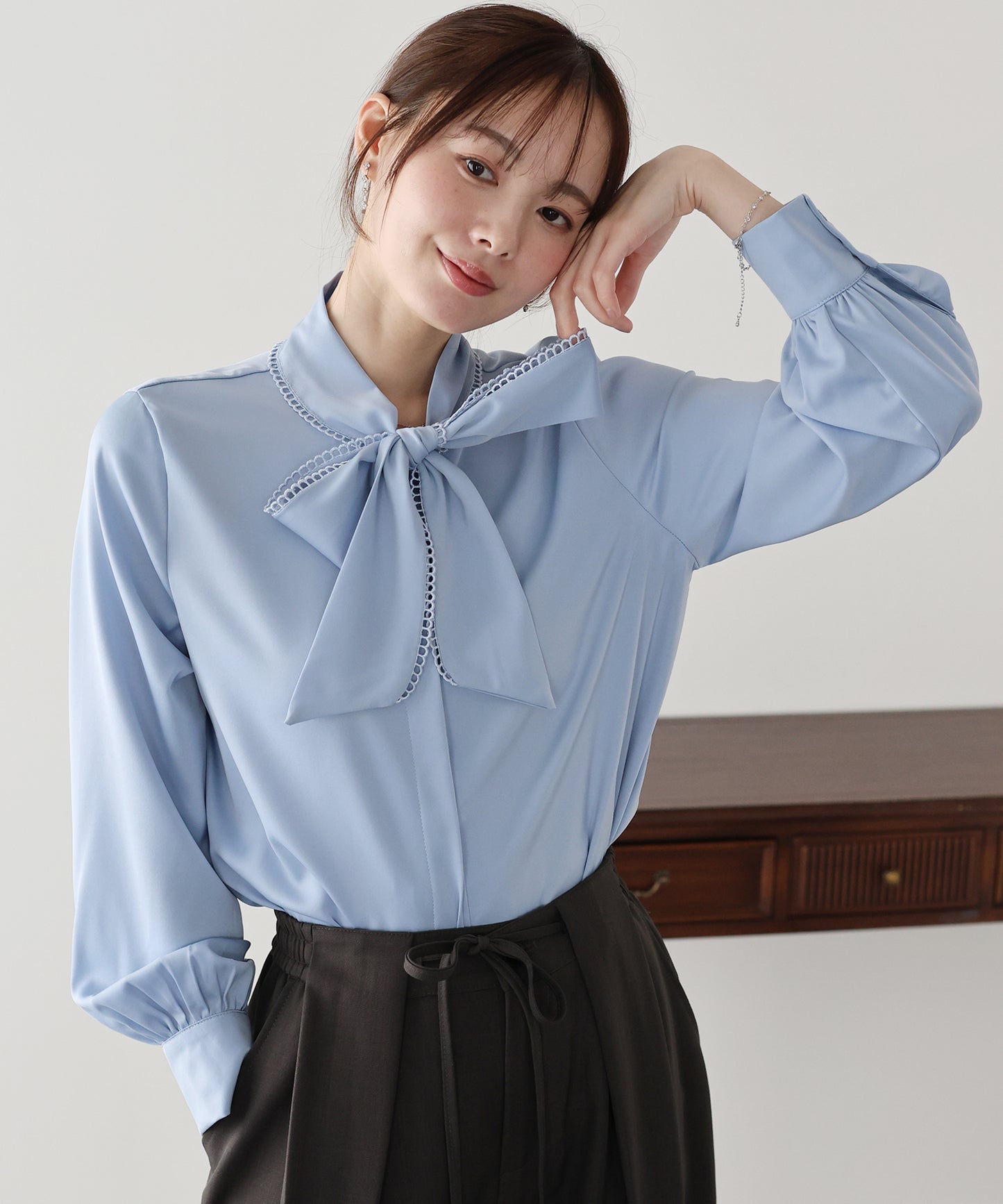 レーストリムリボンブラウス【ネコポス】