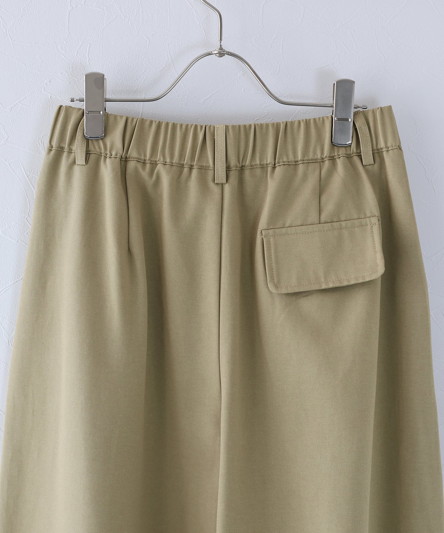 エッグカーブパンツ
