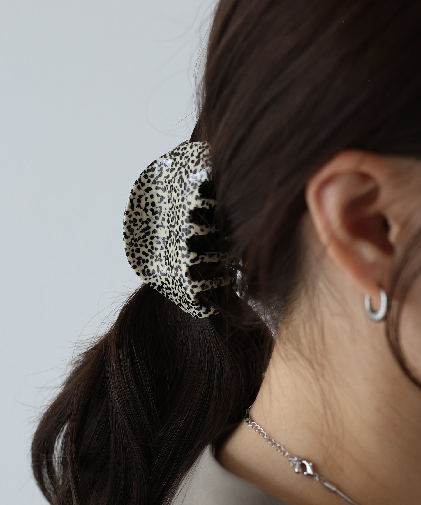 【早割5％OFF】オーバルニュアンスヘアクリップ【ネコポス】
