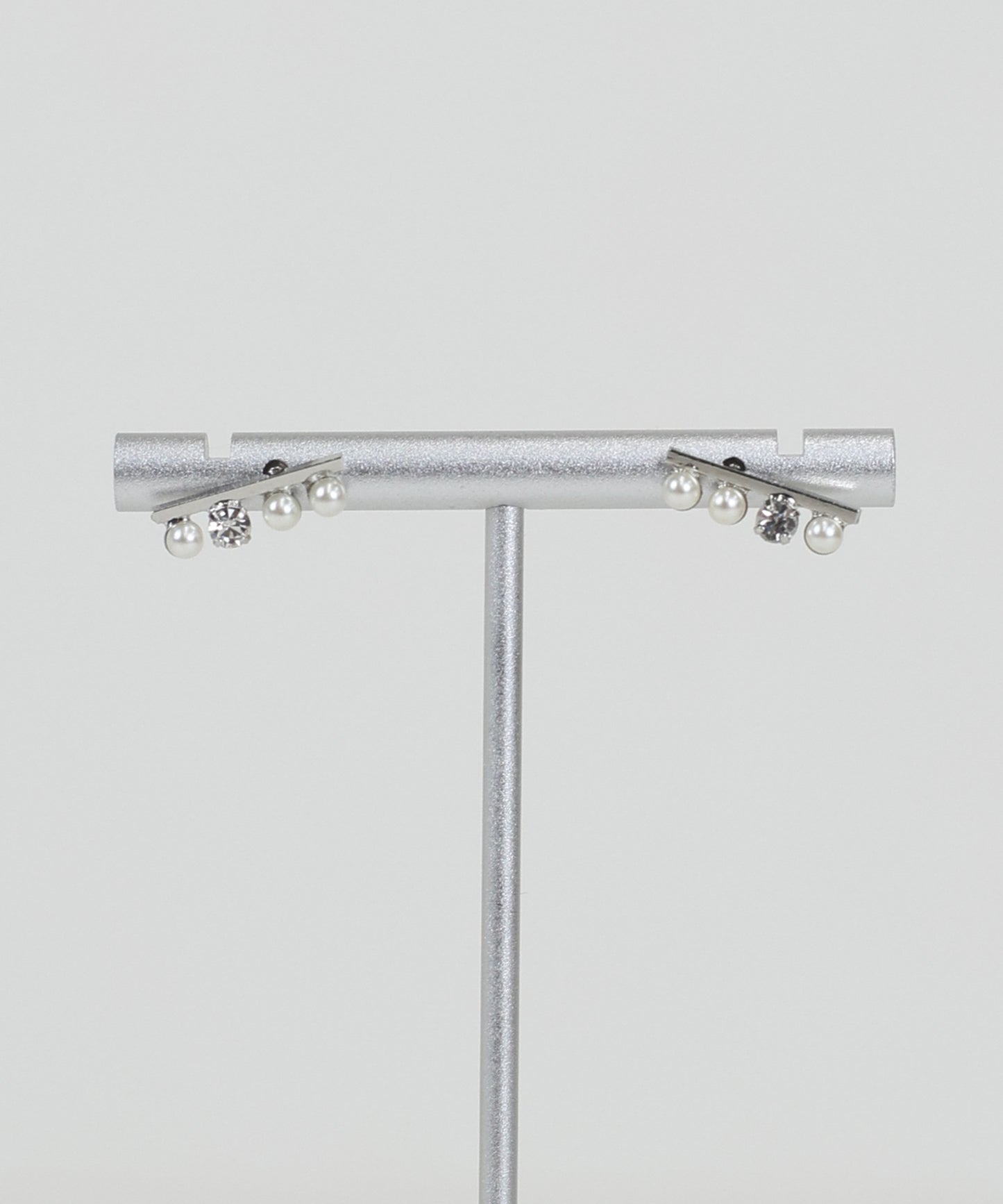 【早割5％OFF】パールビジューバーピアス / ニッケルフリー【ネコポス】