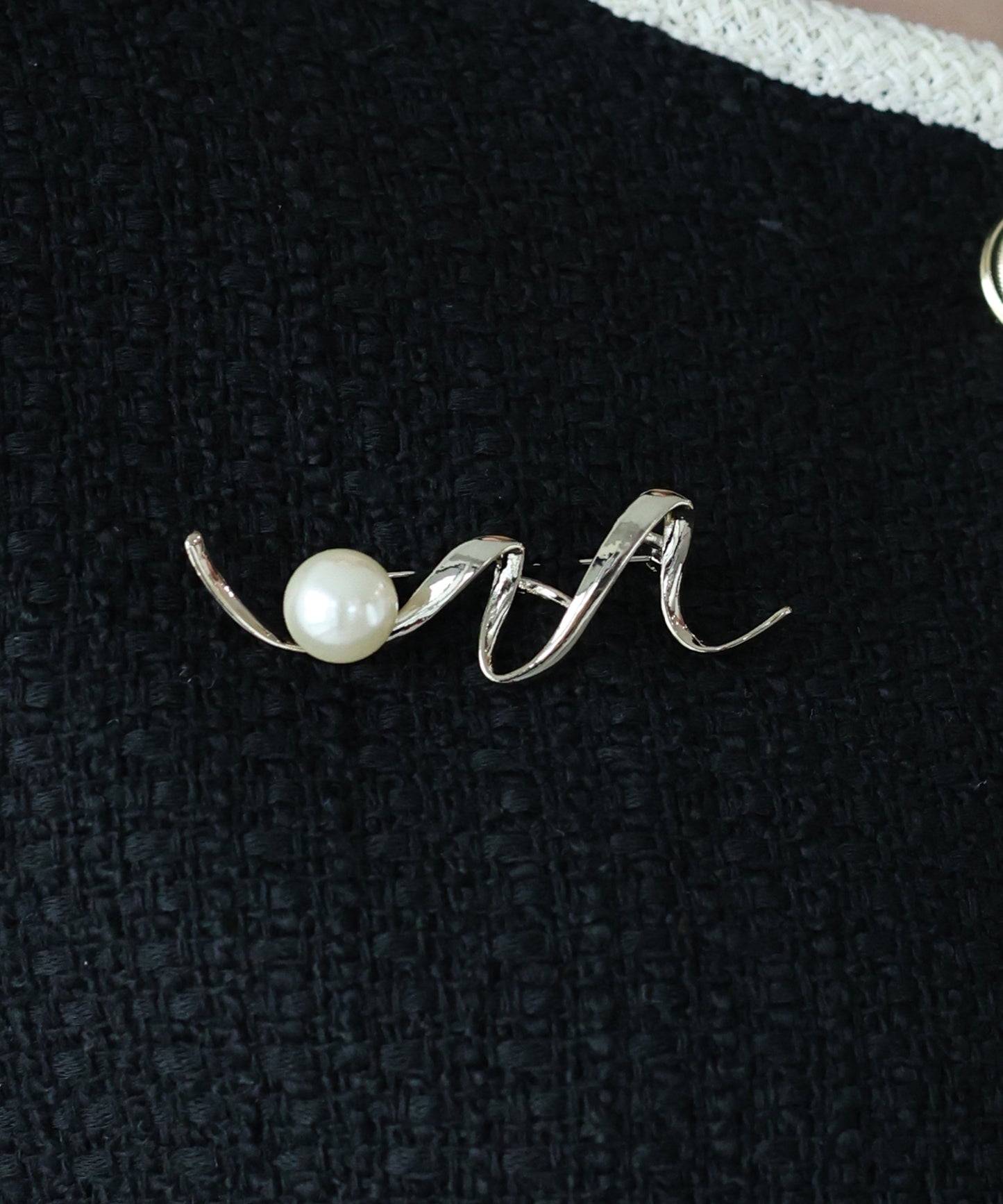 メタルライン＆パールブローチ【ネコポス】