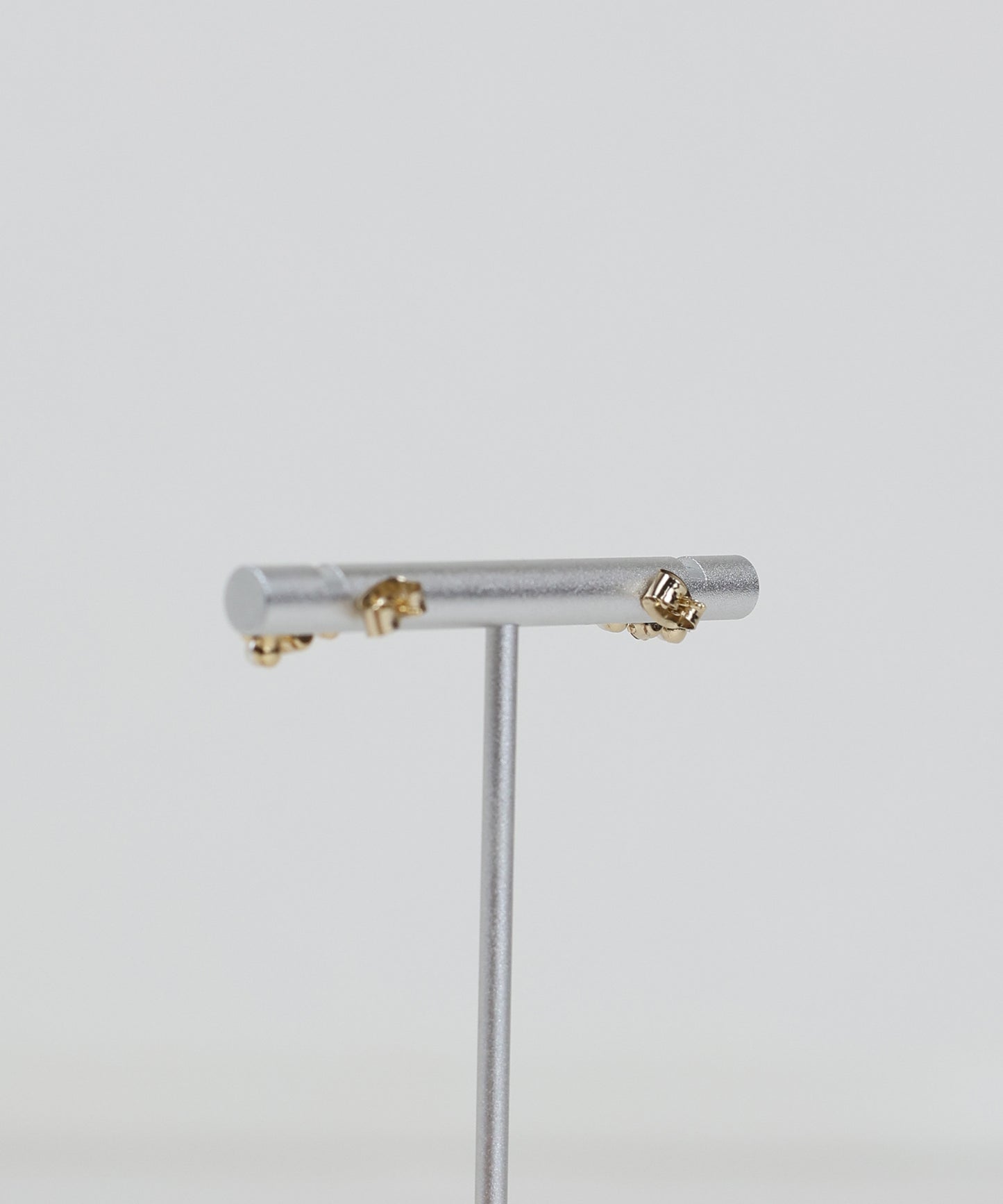 【早割5％OFF】パールビジューバーピアス / ニッケルフリー【ネコポス】