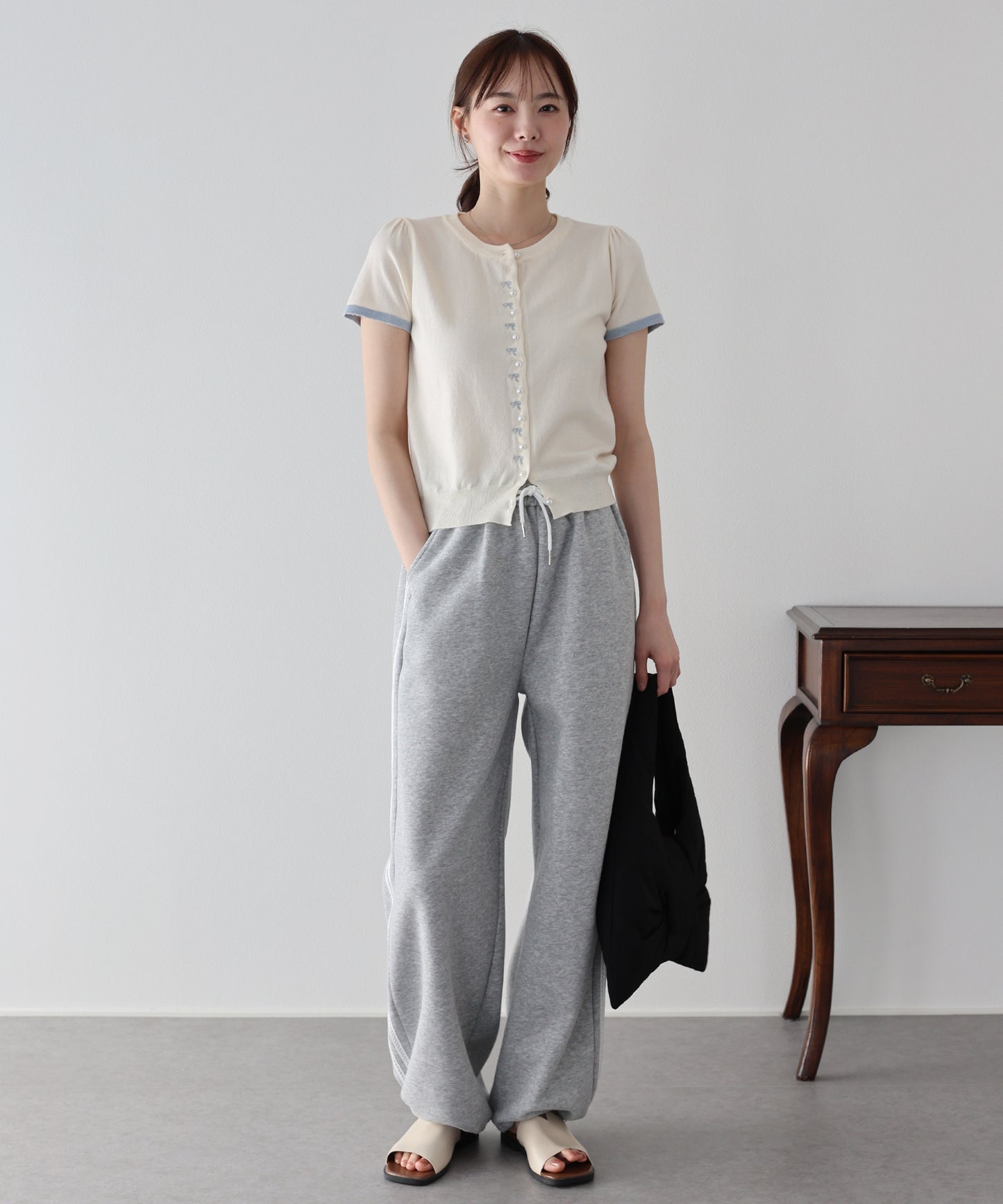 【早割5％OFF】リボン刺繍バイカラーカーディガン