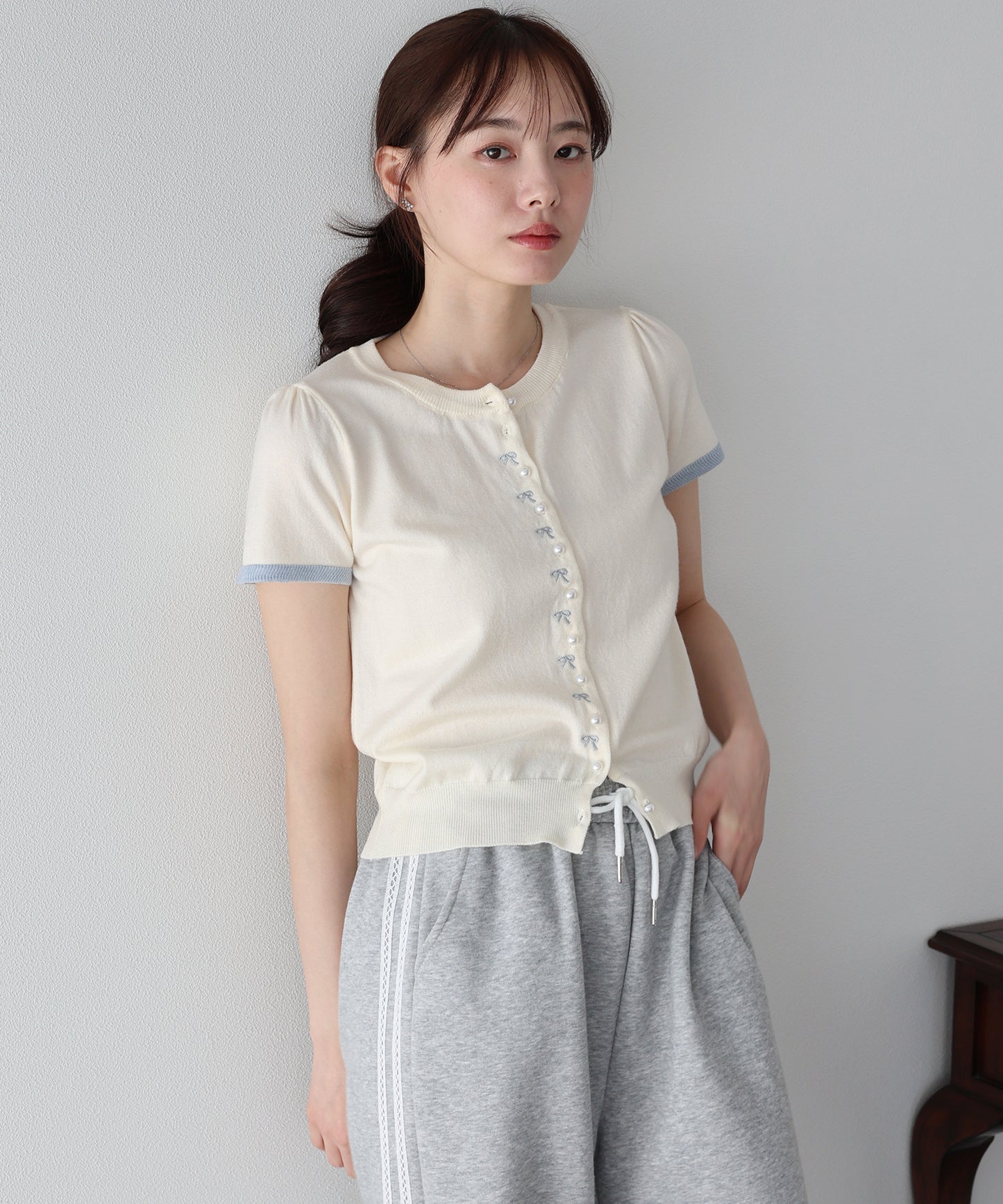 【早割5％OFF】リボン刺繍バイカラーカーディガン