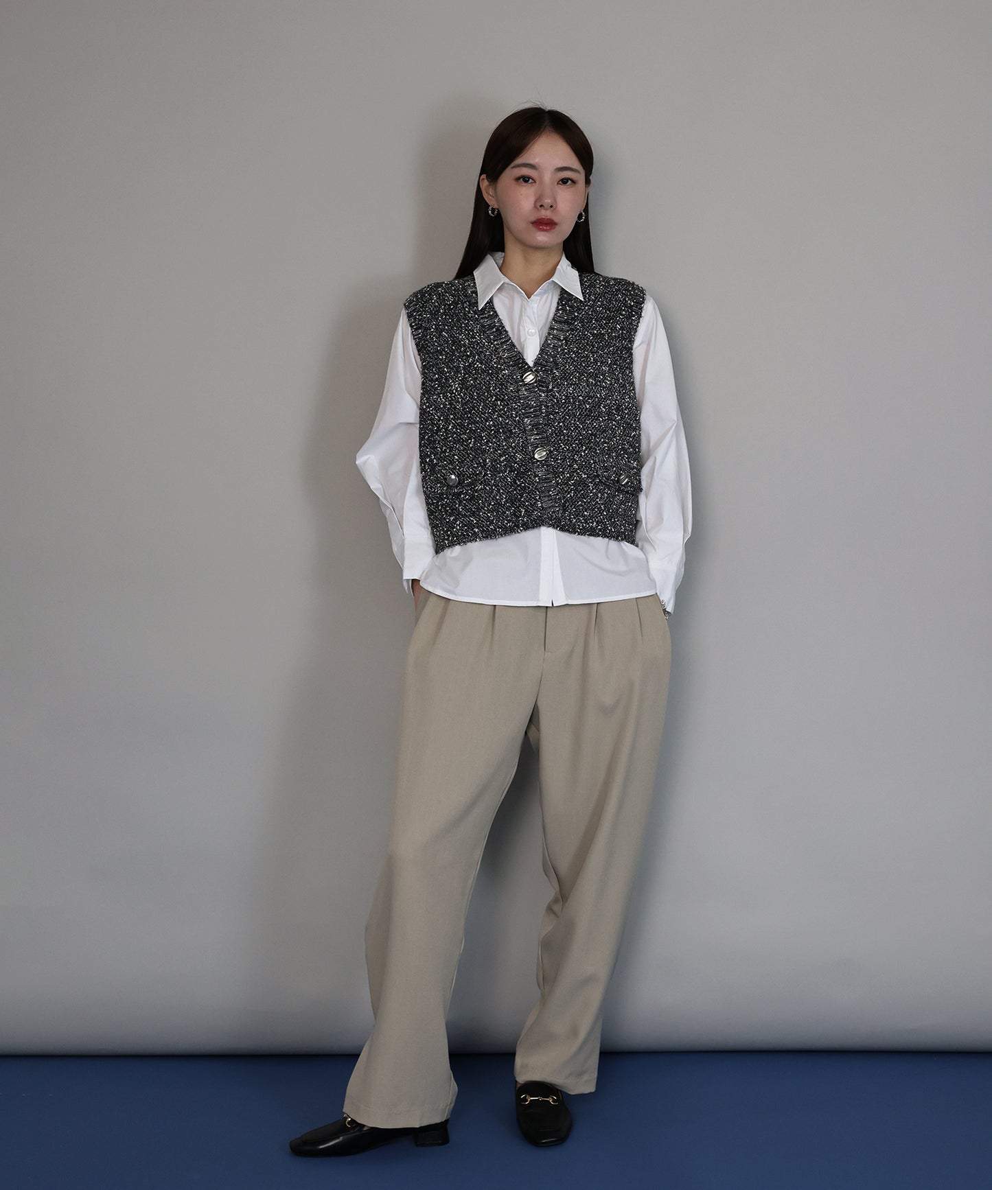 【早割5％OFF】ニュアンスボタンメランジニットベスト[ J by blue ]