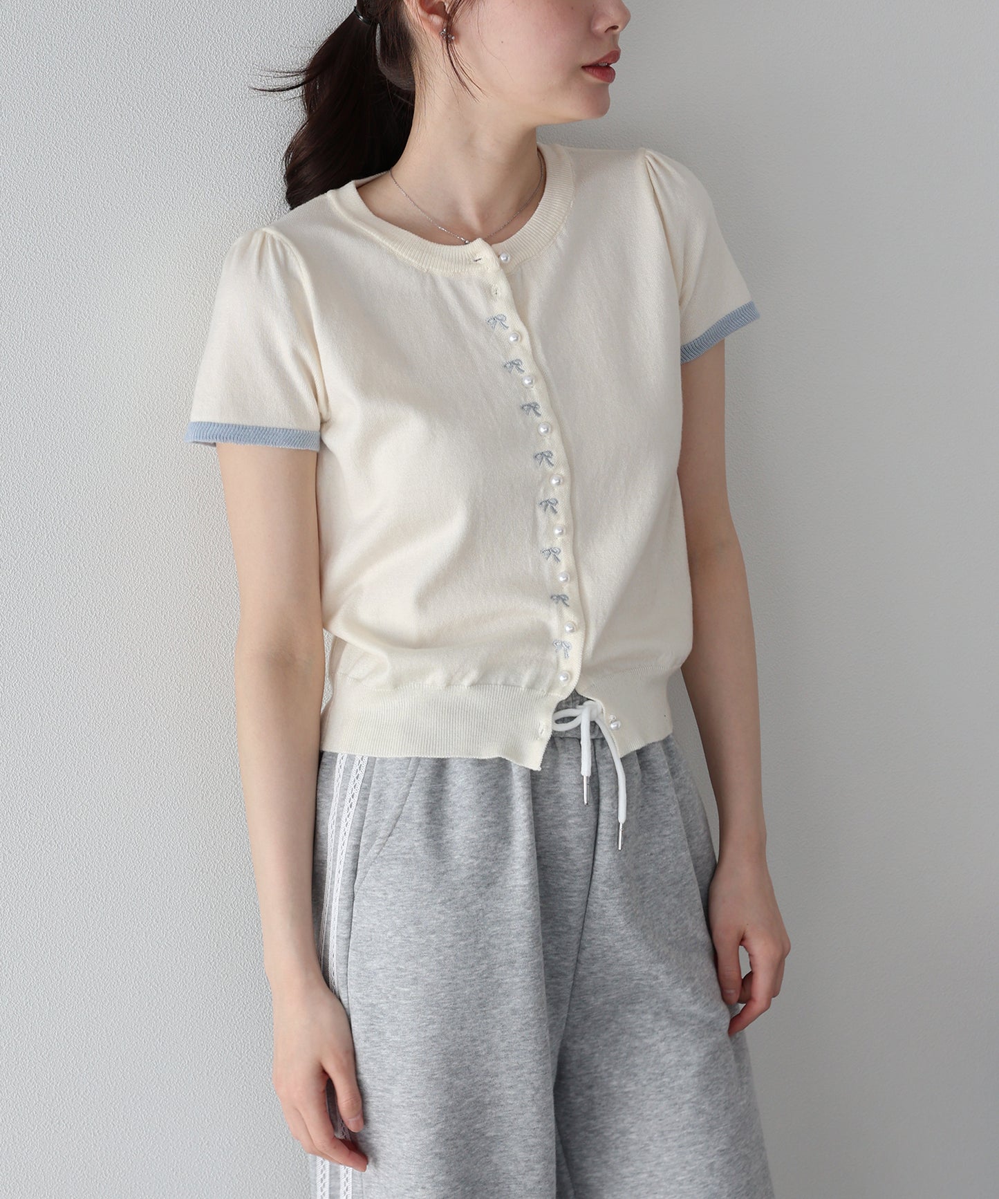 【早割5％OFF】リボン刺繍バイカラーカーディガン