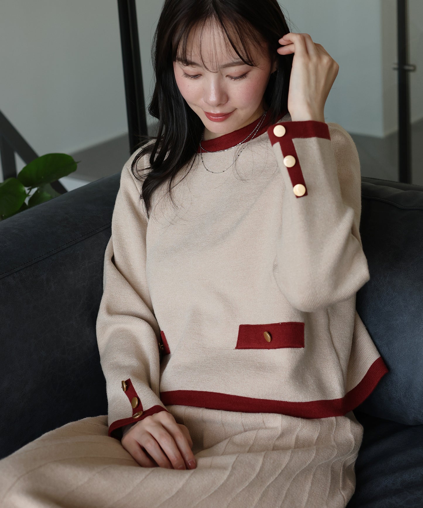 配色ニットプルオーバー＆プリーツスカート