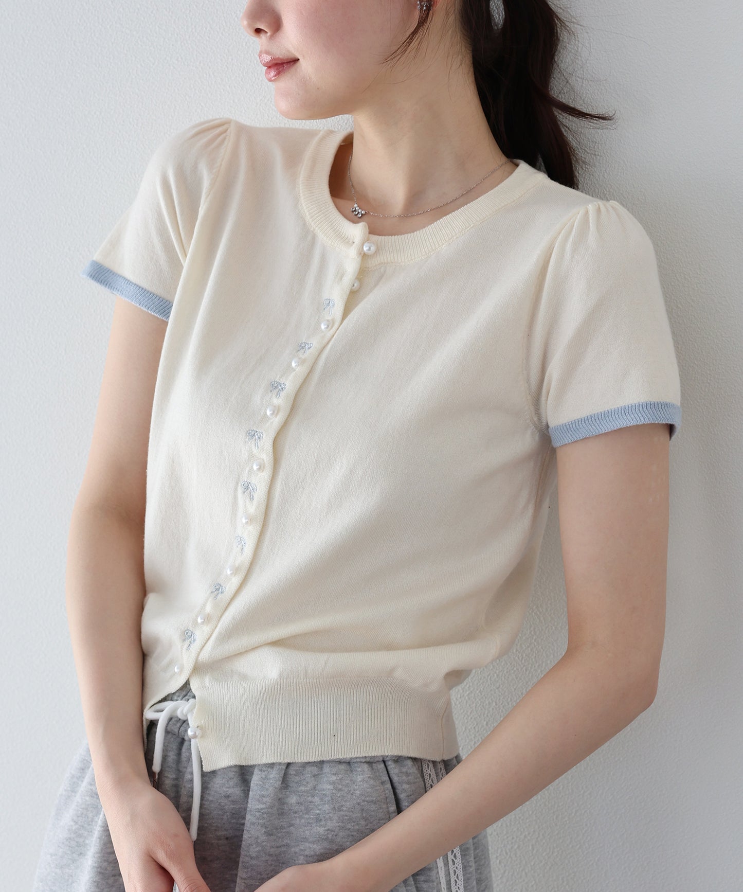 【早割5％OFF】リボン刺繍バイカラーカーディガン