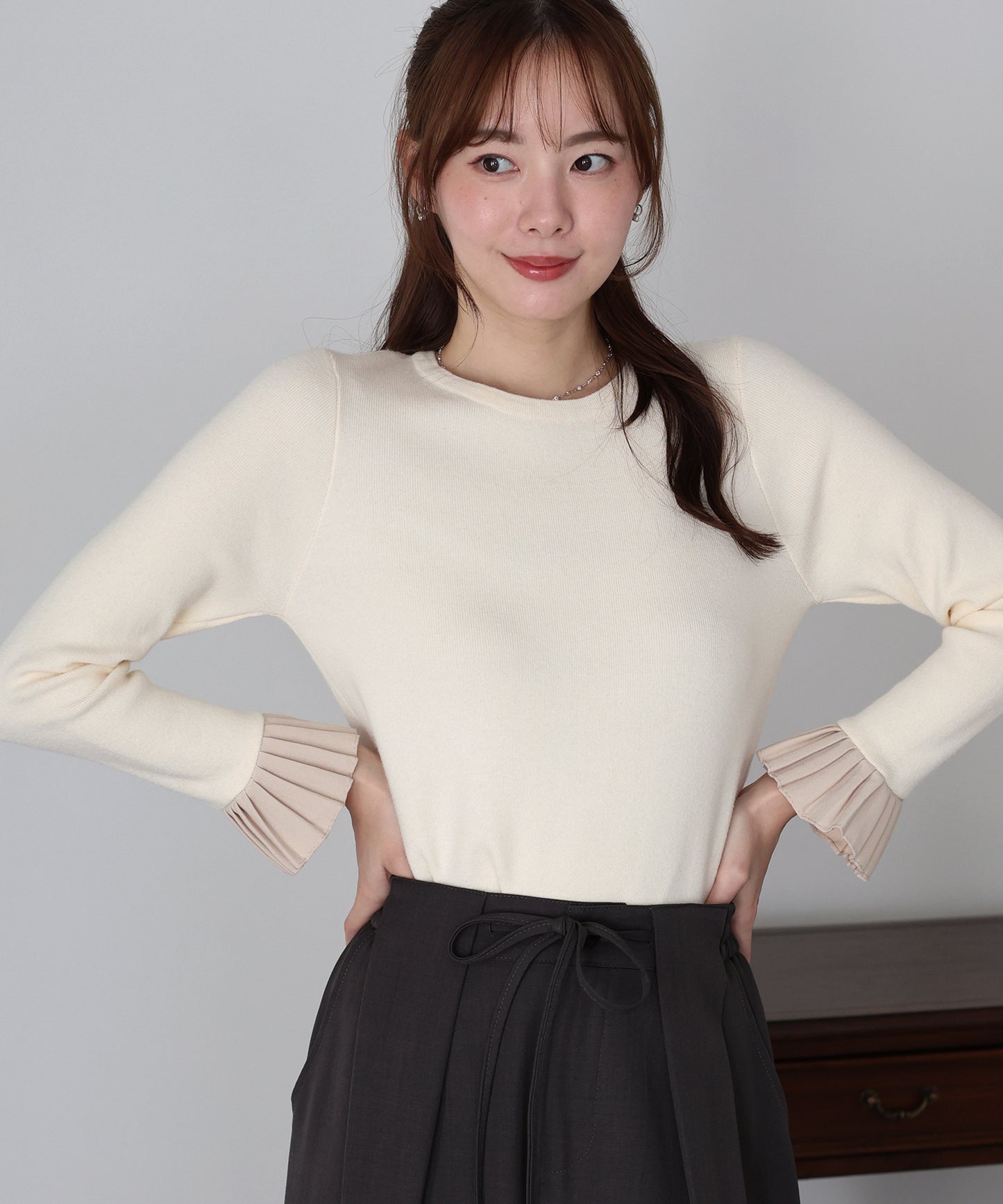 袖口プリーツニット