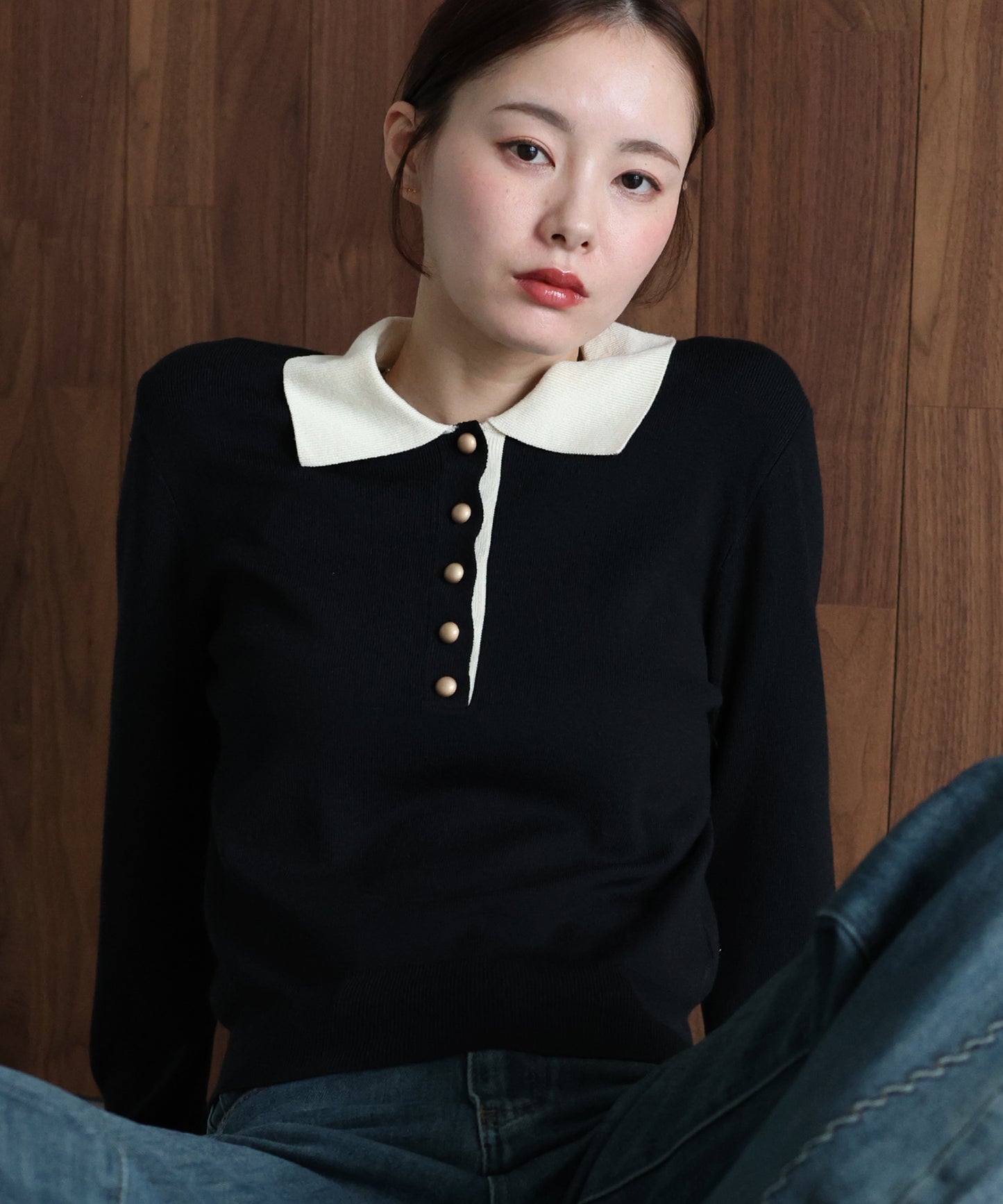 ゴールドボタン配色ポロネックニット