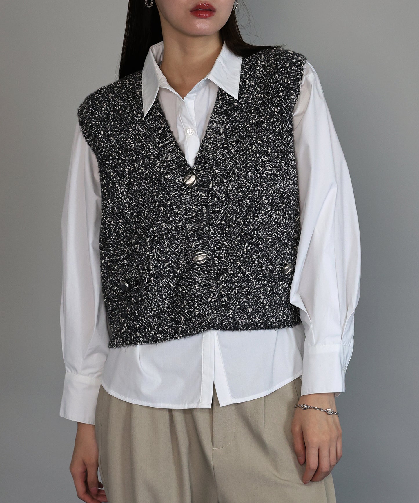 【早割5％OFF】ニュアンスボタンメランジニットベスト[ J by blue ]