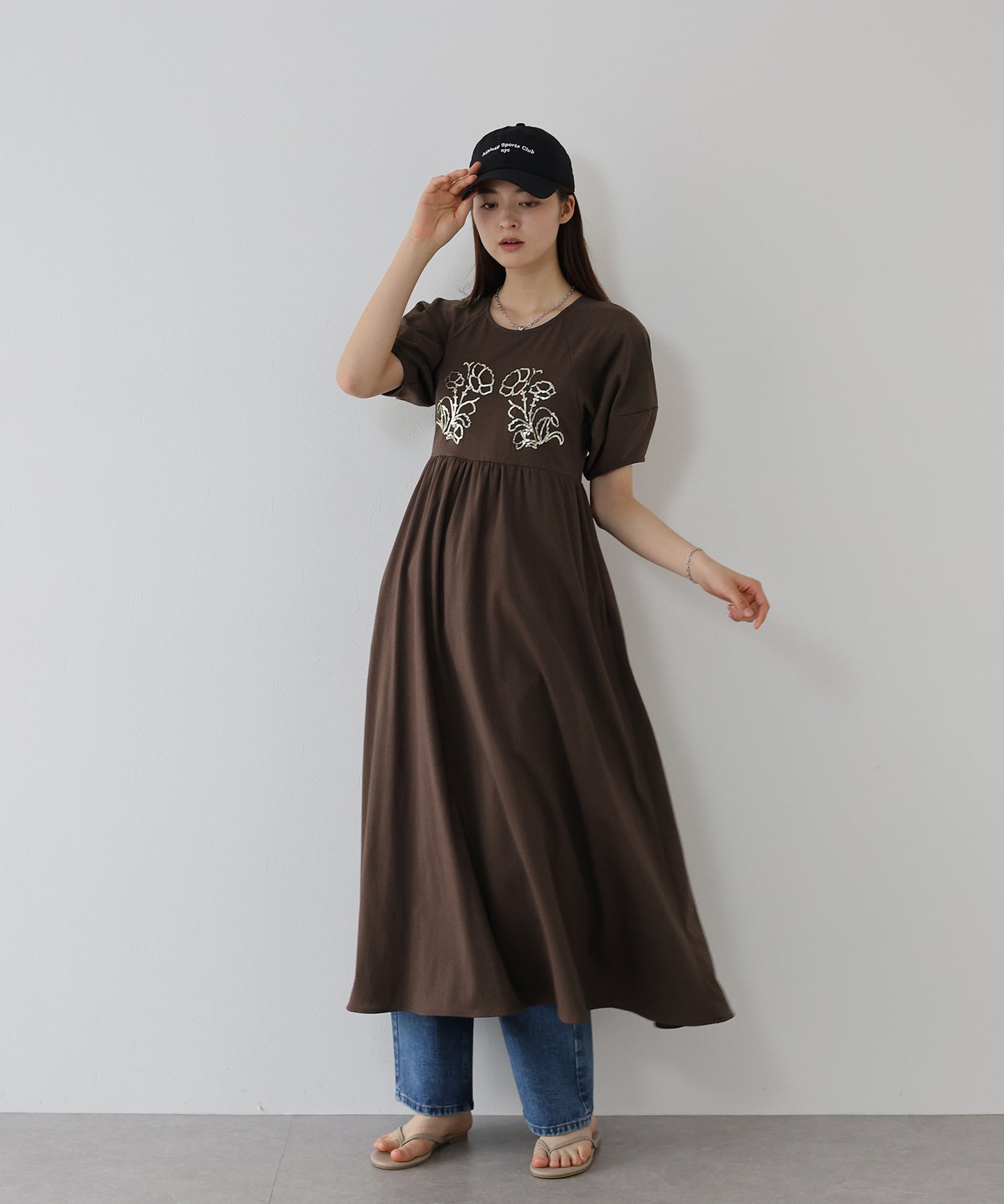 【新商品限定5％OFF（火）】 スパンコール刺繍カットソーワンピース[J by blue]