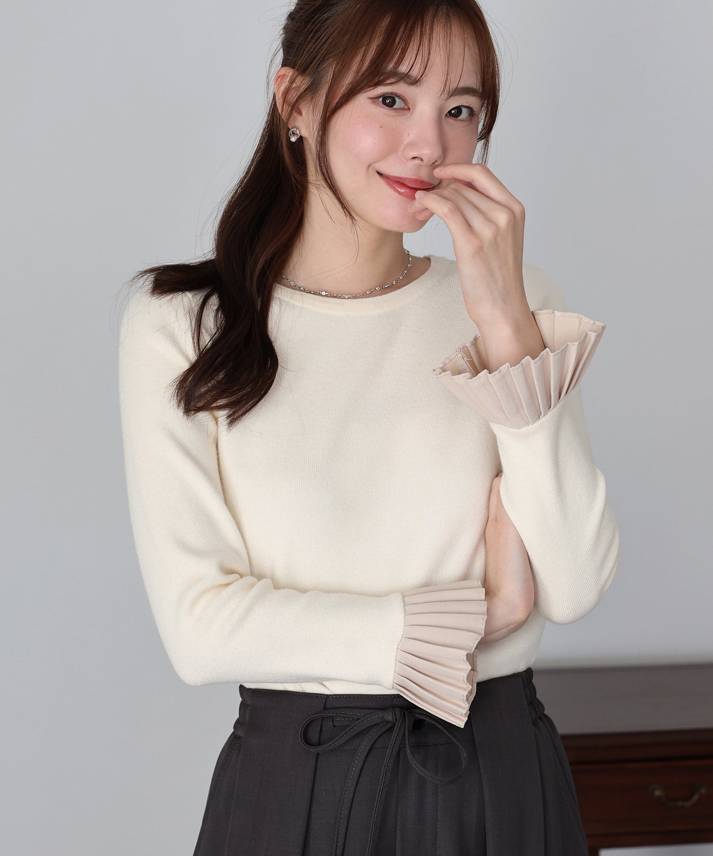 袖口プリーツニット