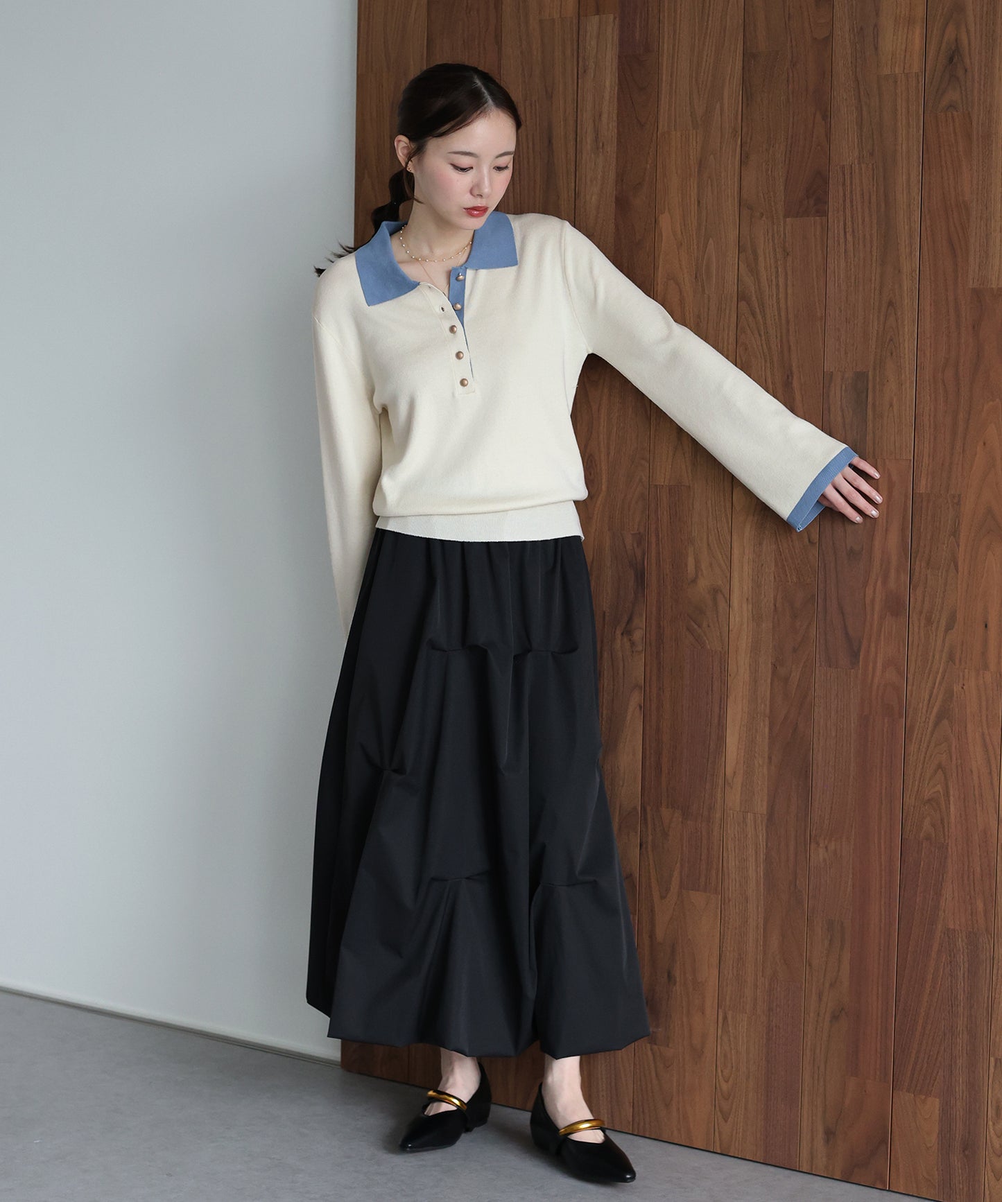 ゴールドボタン配色ポロネックニット