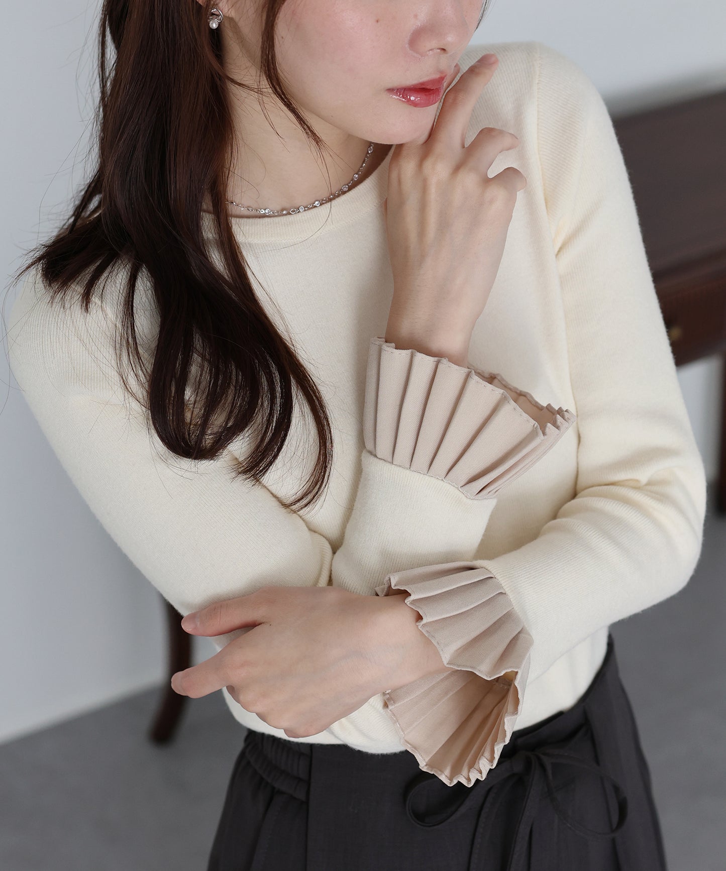 袖口プリーツニット