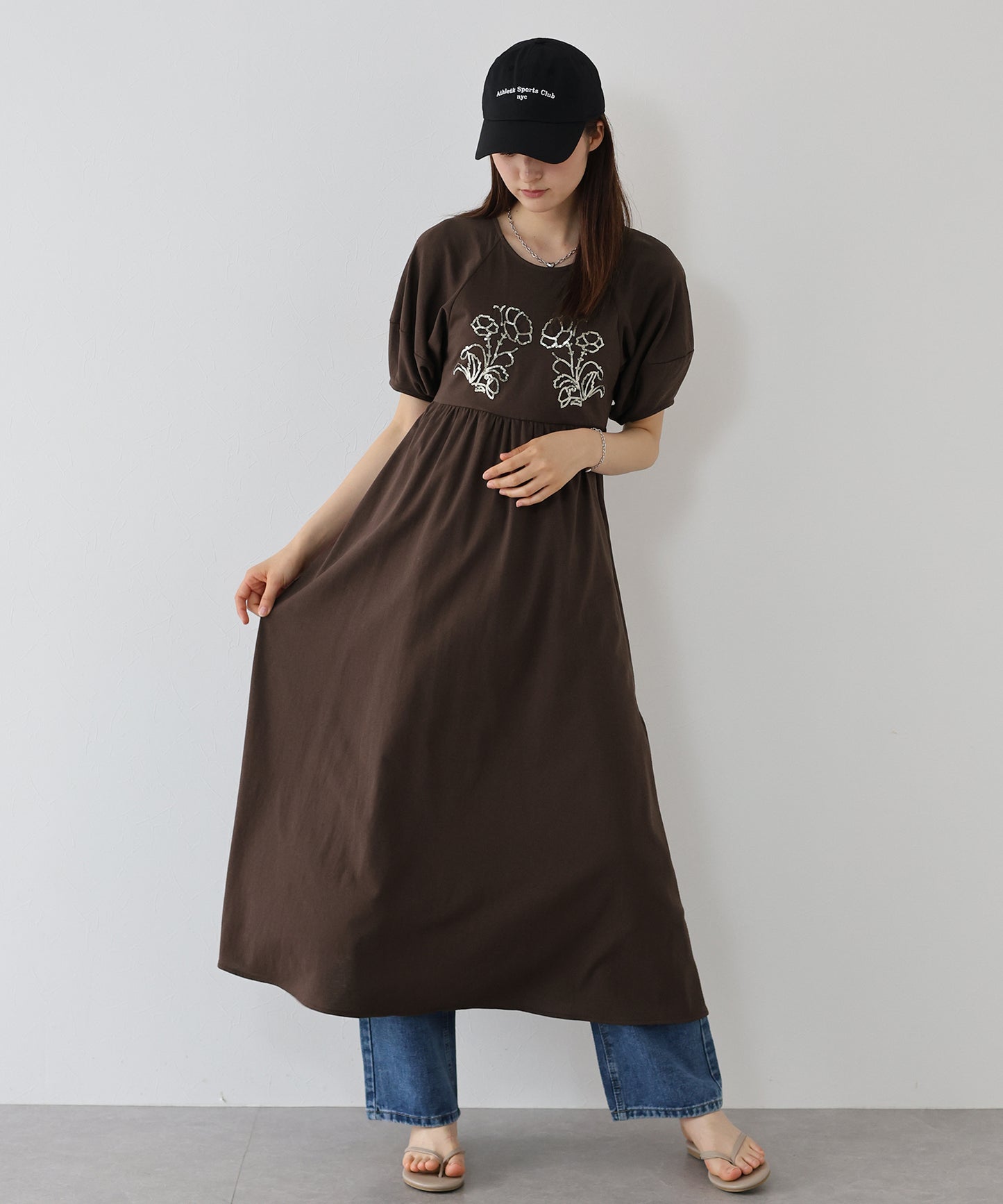 【新商品限定5％OFF（火）】 スパンコール刺繍カットソーワンピース[J by blue]
